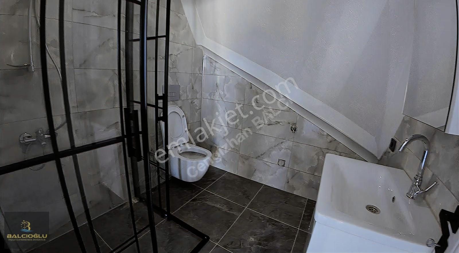 Balcıoğlundan Satılık Denize 200m. Gnş Bahçeli Lüx Triblex Villa - Görsel 35