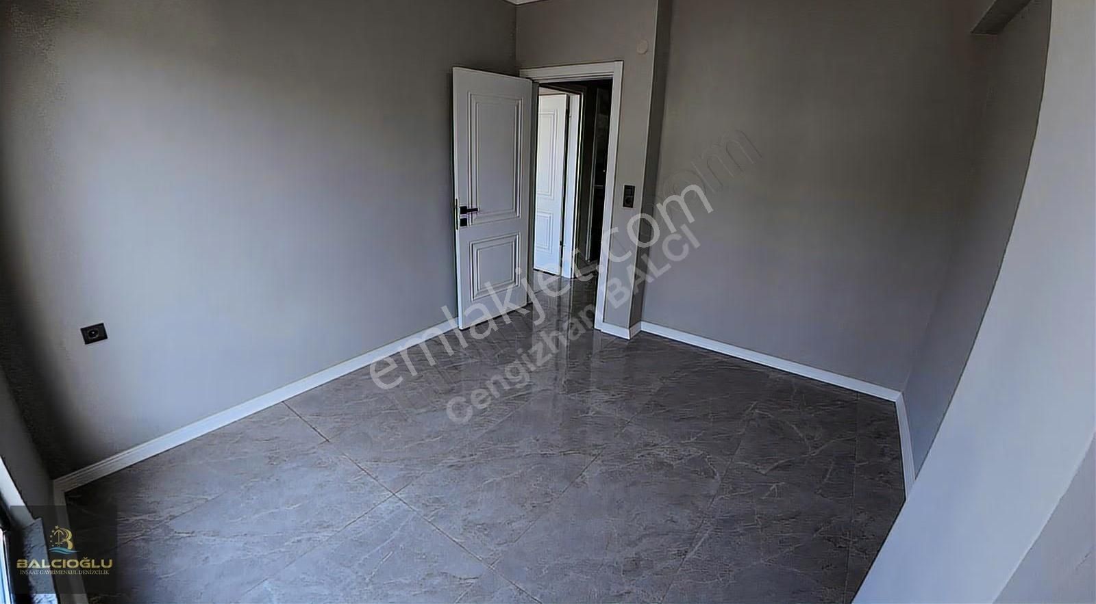 Balcıoğlundan Satılık Denize 200m. Gnş Bahçeli Lüx Triblex Villa - Görsel 33