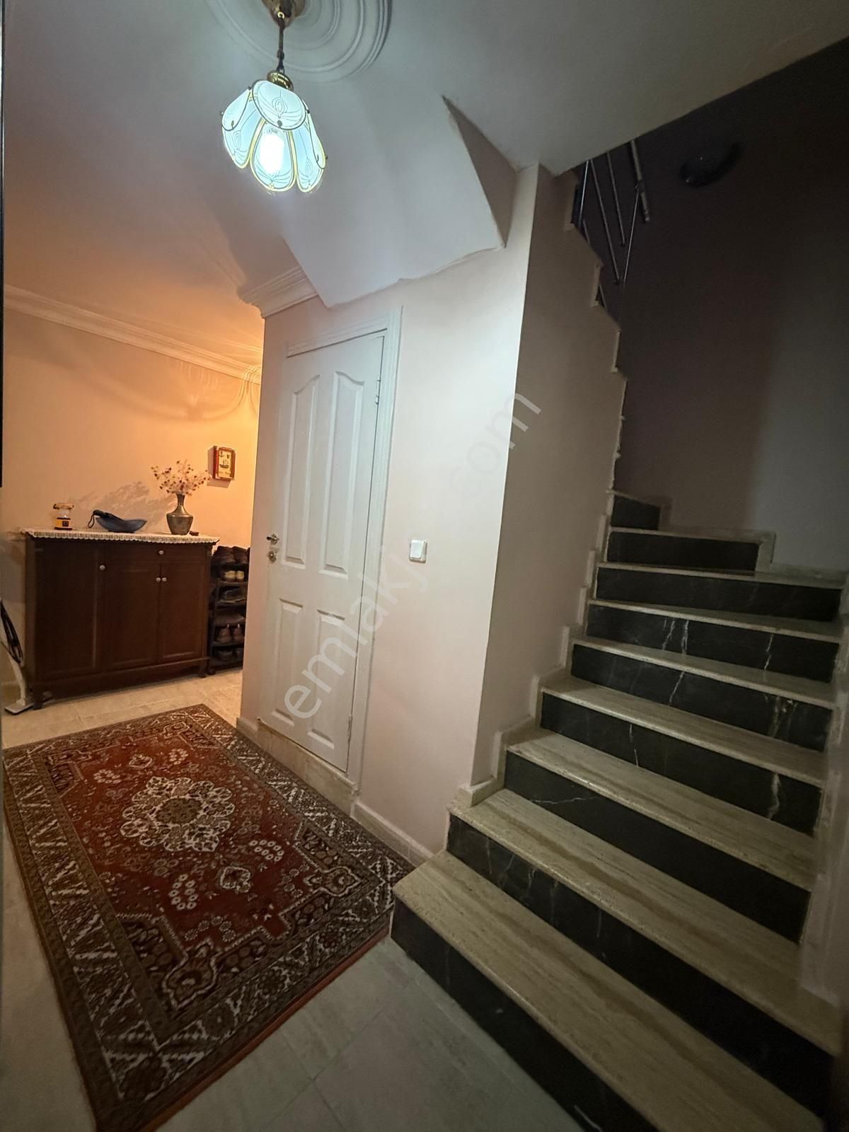 Saadet Korkmaz'dan Merkezde Deniz Manzaralı Satılık 4+1 - Görsel 4