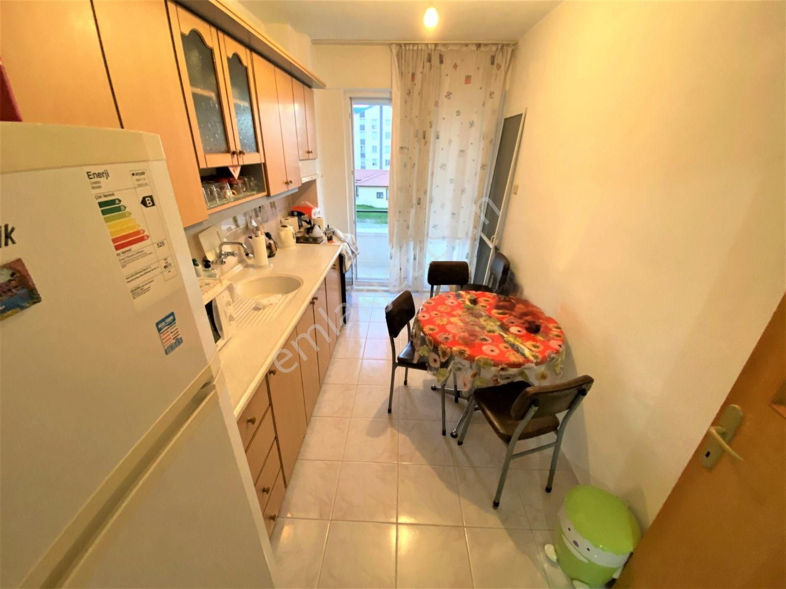 ꧁ay Emlaktan꧂akçay'da Ön Cephe Denize 600 M Ayrı Mutfak Satılık 2+1 Masrafsız Geniş Daire - Görsel 3