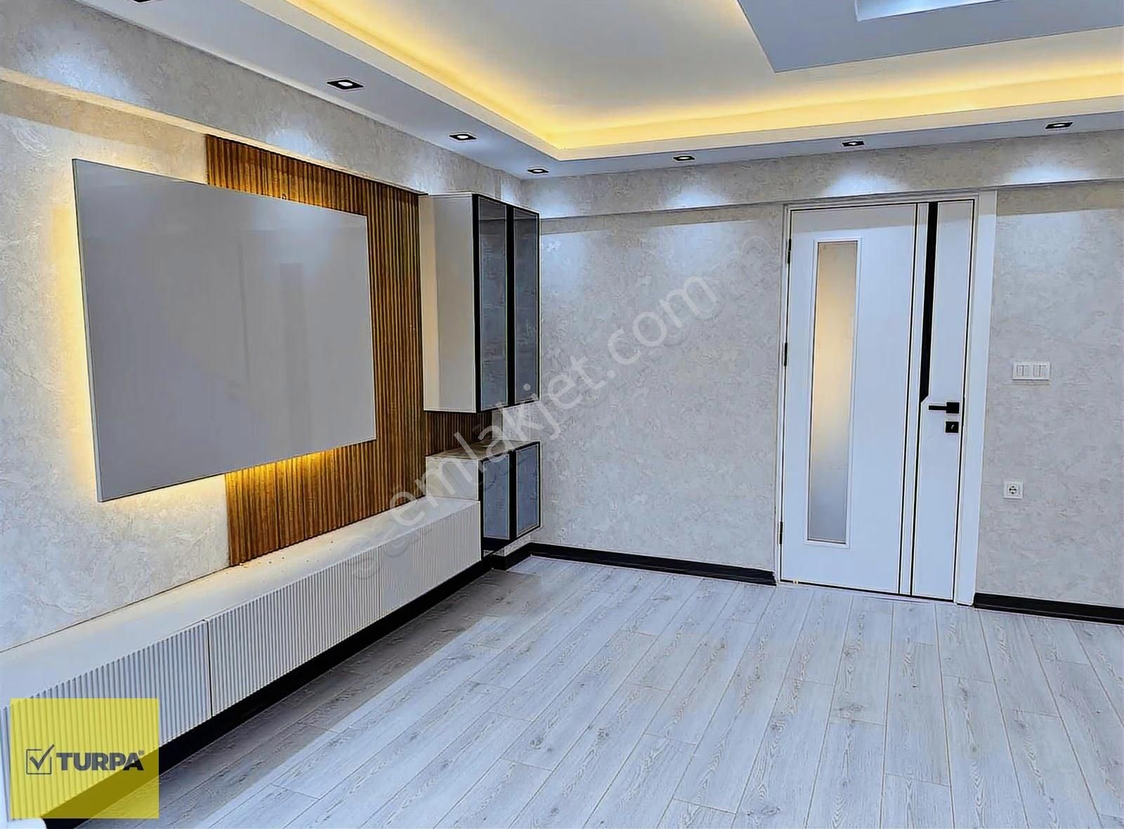 Turpa Balçovadan Full Tadilatlı 2+1 Satılık Daire - Görsel 7