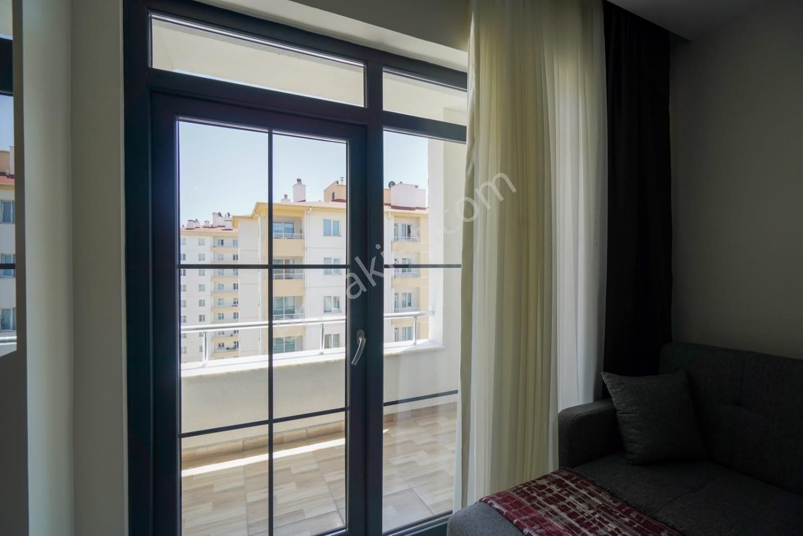 Talas Mevlana Mahallesinde 1+1 Eşyalı Lüx Daire - Görsel 3