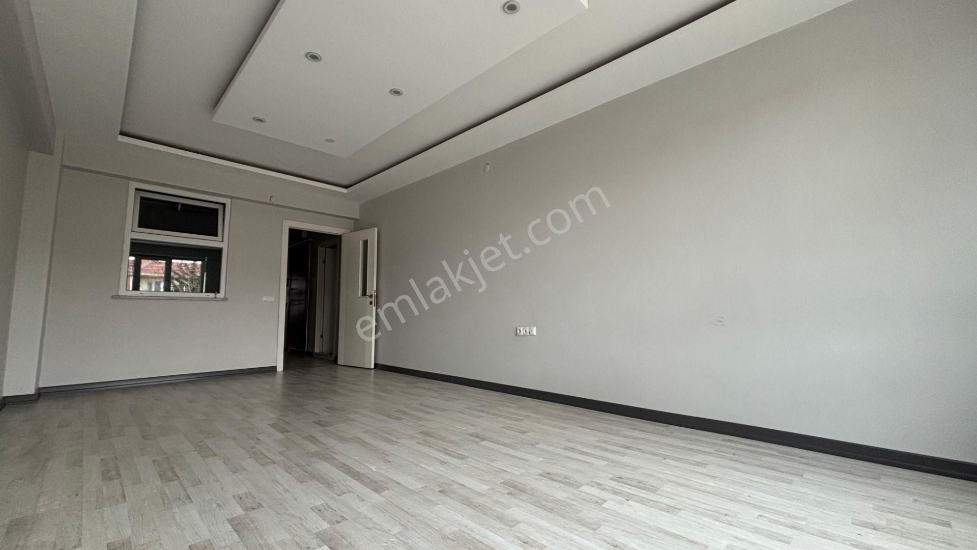 Recep Ümit Emlak'tan Sütlüce Mahallesi Cumapazarı Yakınında Satılık 2+1 Daire Nüt6 - Görsel 4