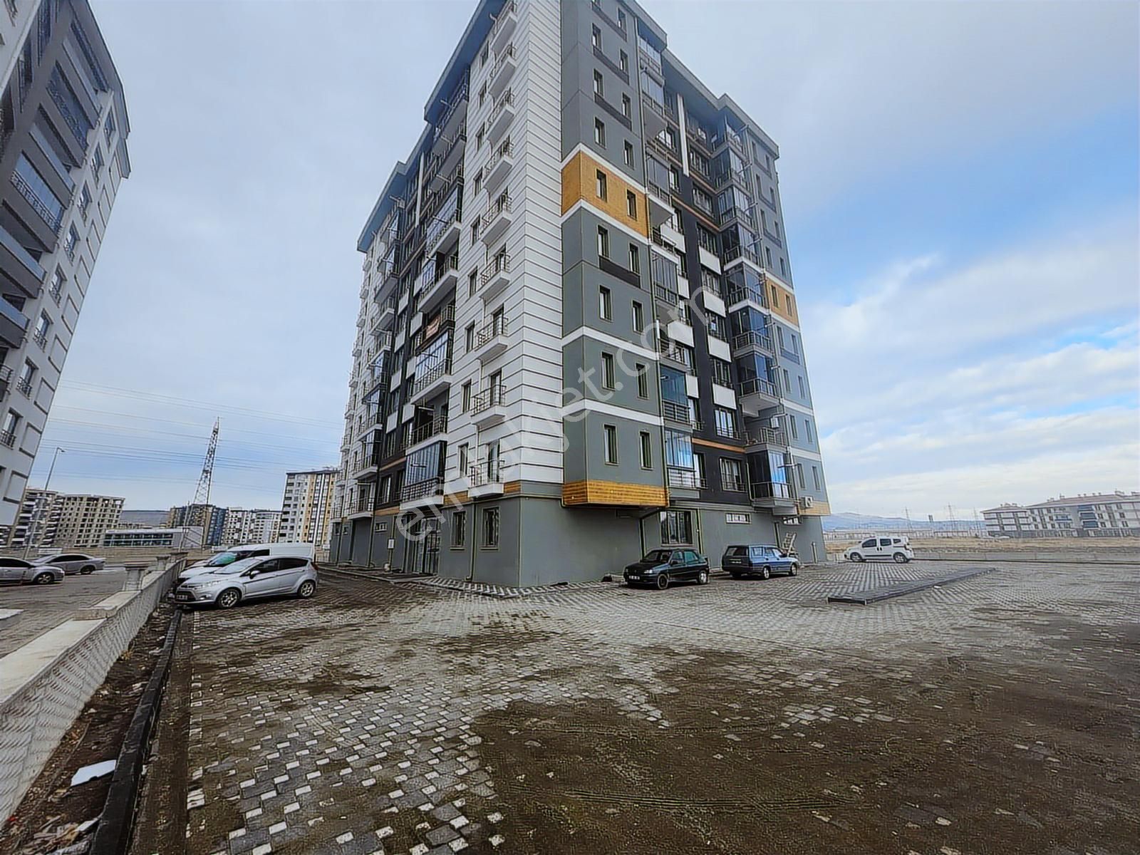 Şehir Hastanesi Karşısı Kiralık Sıfır 3+1daire - Görsel 2