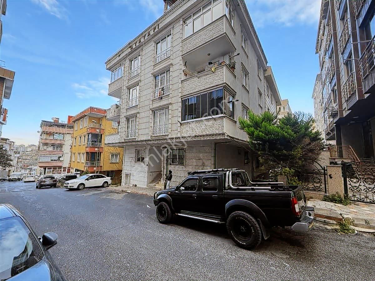 Eyüpsultan Esentepe Mah.satılık 2+1 Daıre