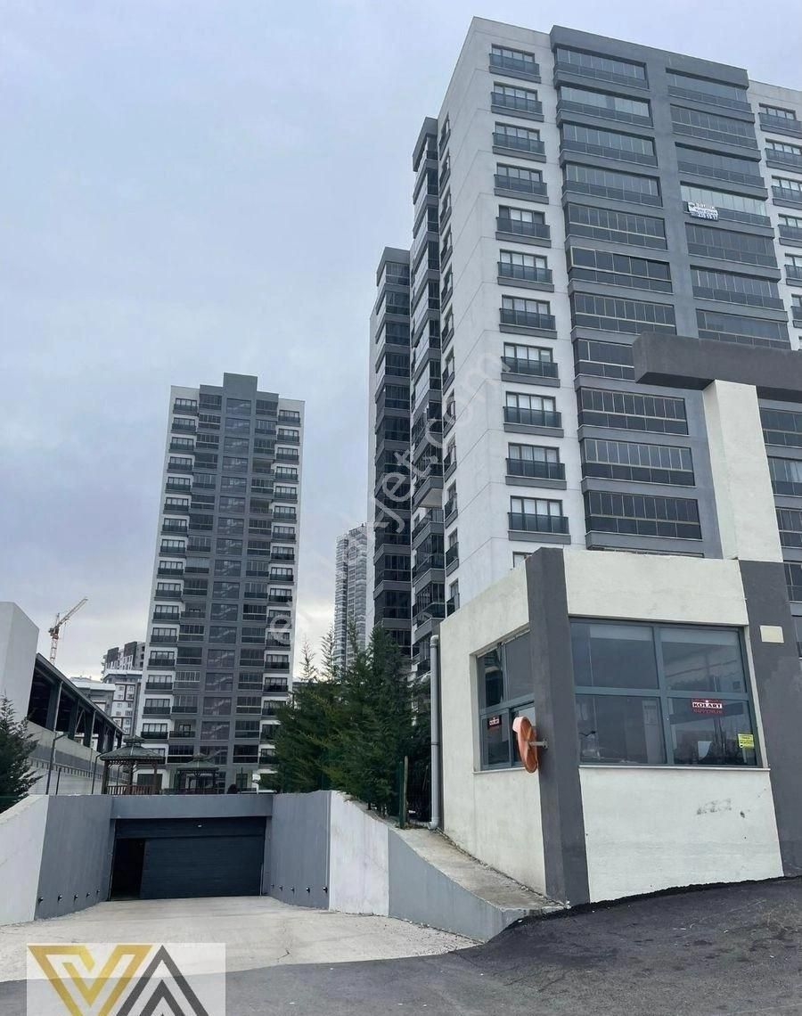 Valentia'dan Royal Park Sitesinde 2+1 Satılık Daire !!!