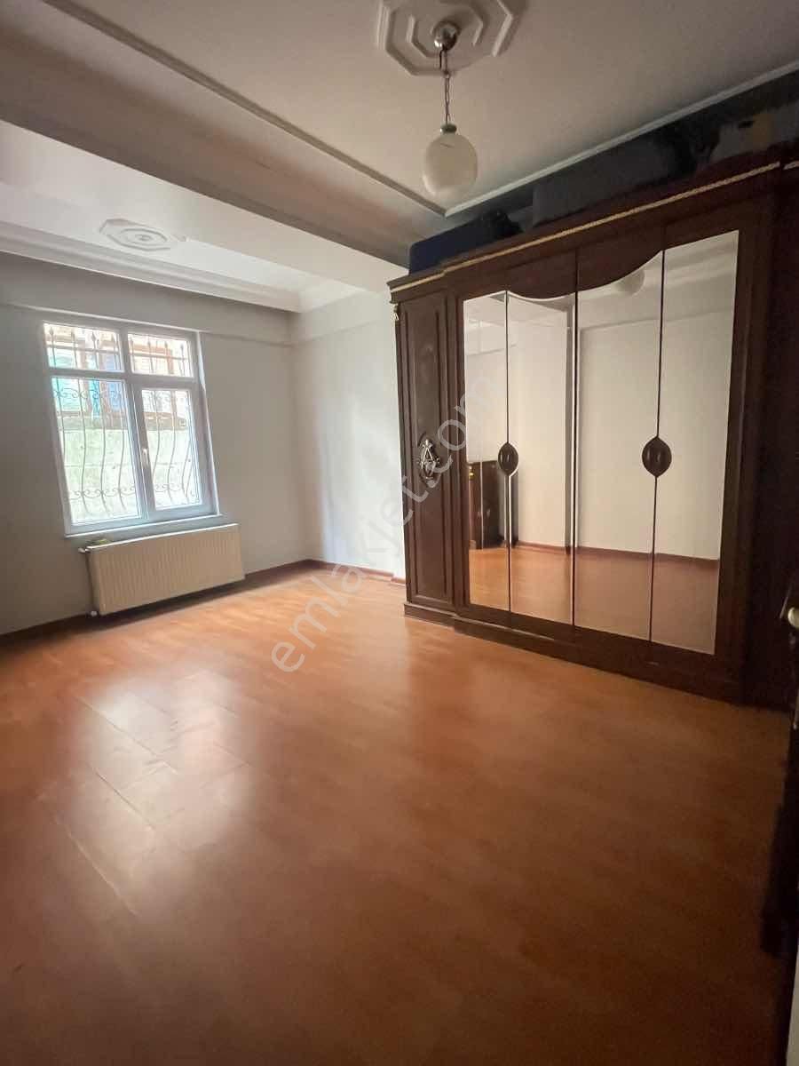 Altınordu Cad. Sahıle Ve Tramvaya 2 Dakıka Kıralık 3+1 Daıre - Görsel 16
