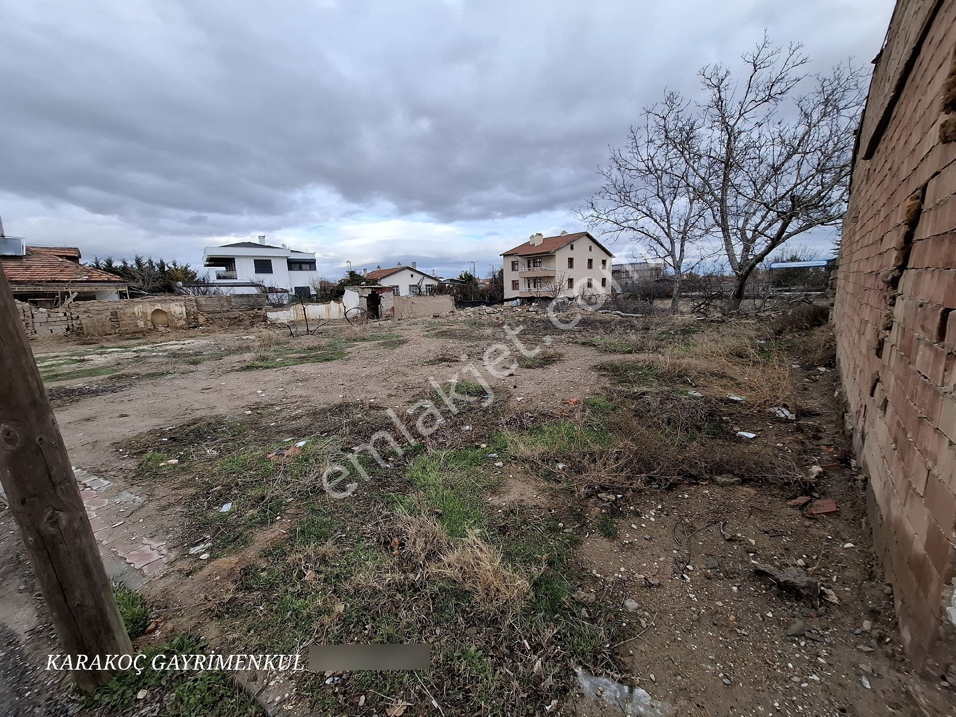 Karakoç Gayrimenkul Konya Harmancık Mahallesinde Satılık 700 M2 2 Kat İmarlı Arsa