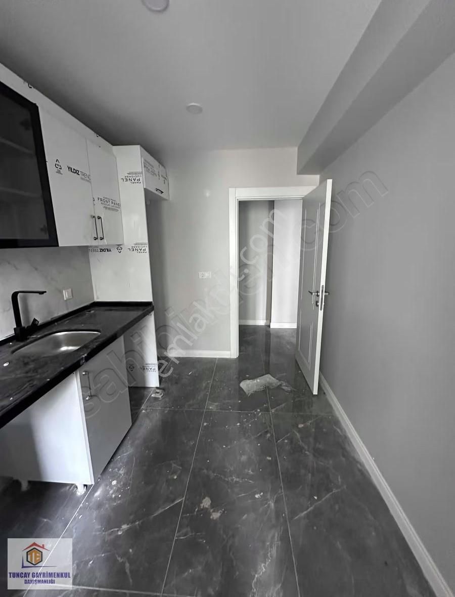 Meydan"da Yüksek Giriş 2+1 80 M2 Tapu Masrafsz Satılk Daire - Görsel 7