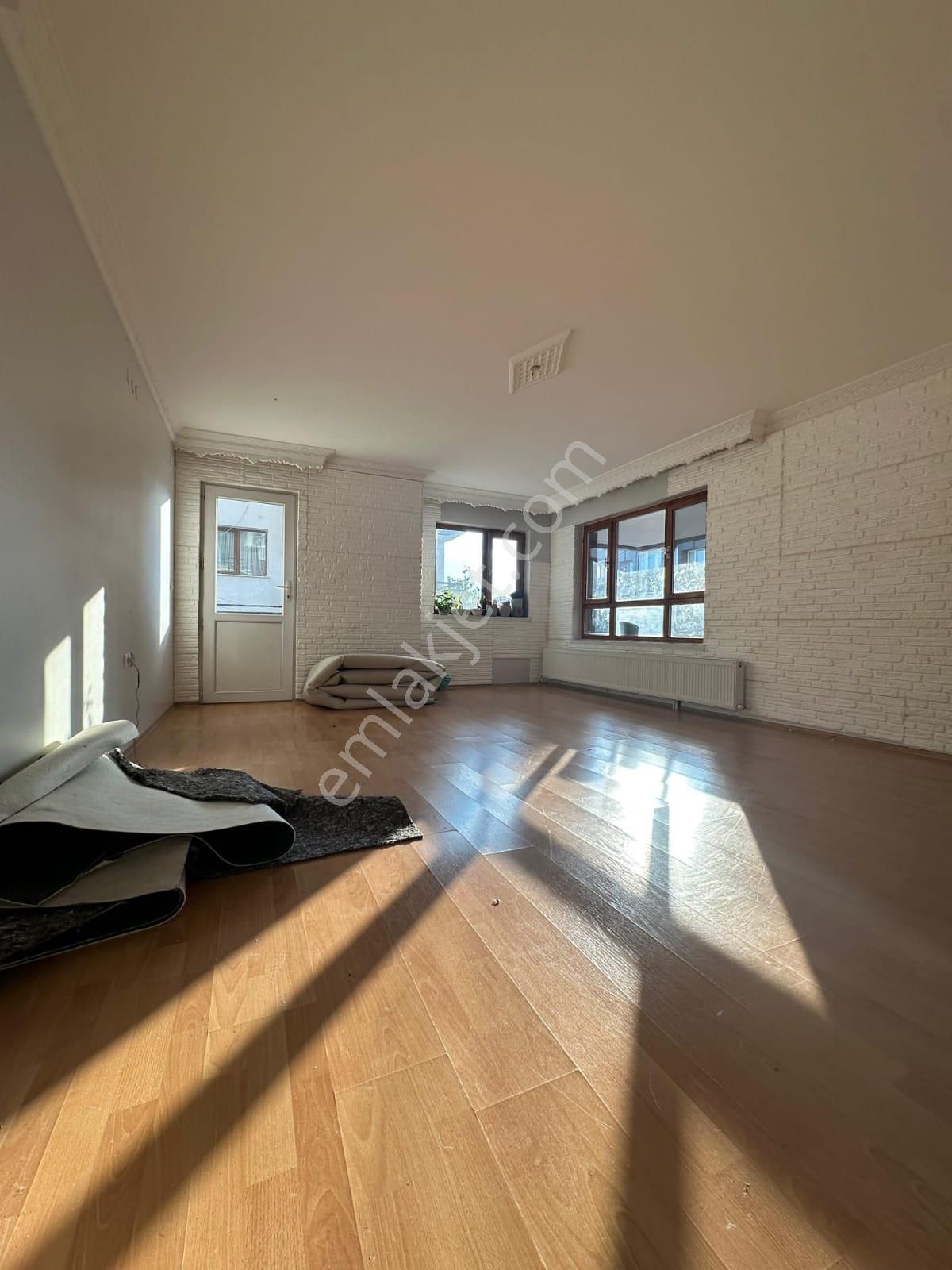 Şehit Kubilayda Cadde Üstü Asansörlü Fırsat !!!!!