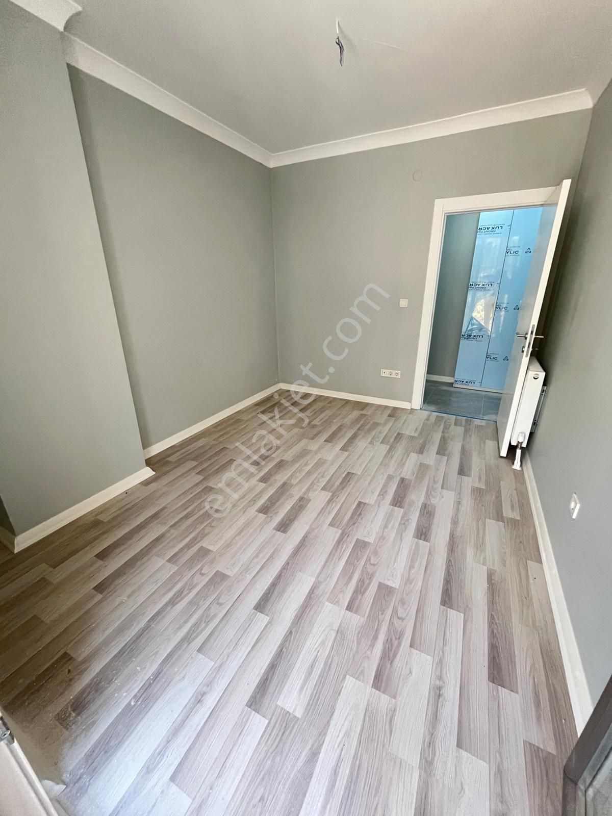 ▃artemin▃idealtepe Sahili'nde Ön Cephe Balkonlu 1.kat 85m² 2+1! - Görsel 13