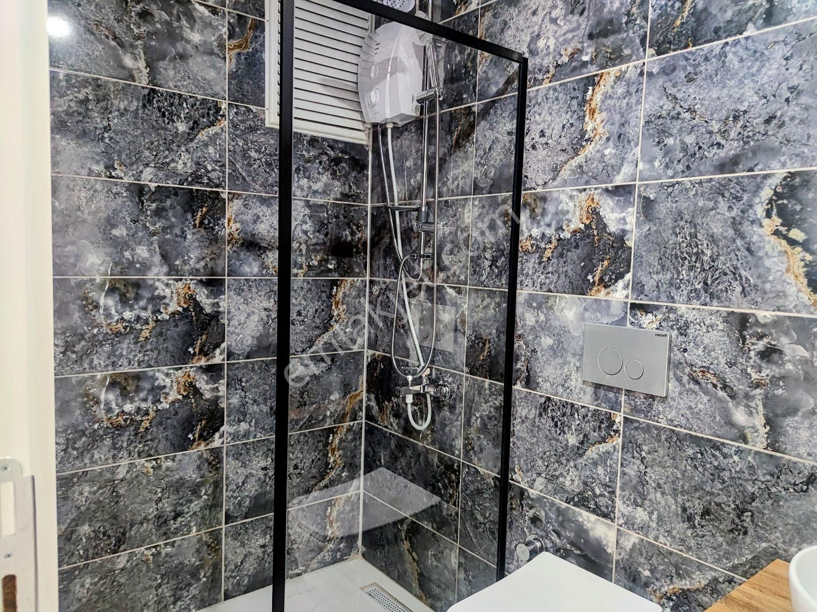 Altıntaş Kardeşkentler Cd. Dibinde İskanlı Bahçe Kullanımlı 1+1 - Görsel 18