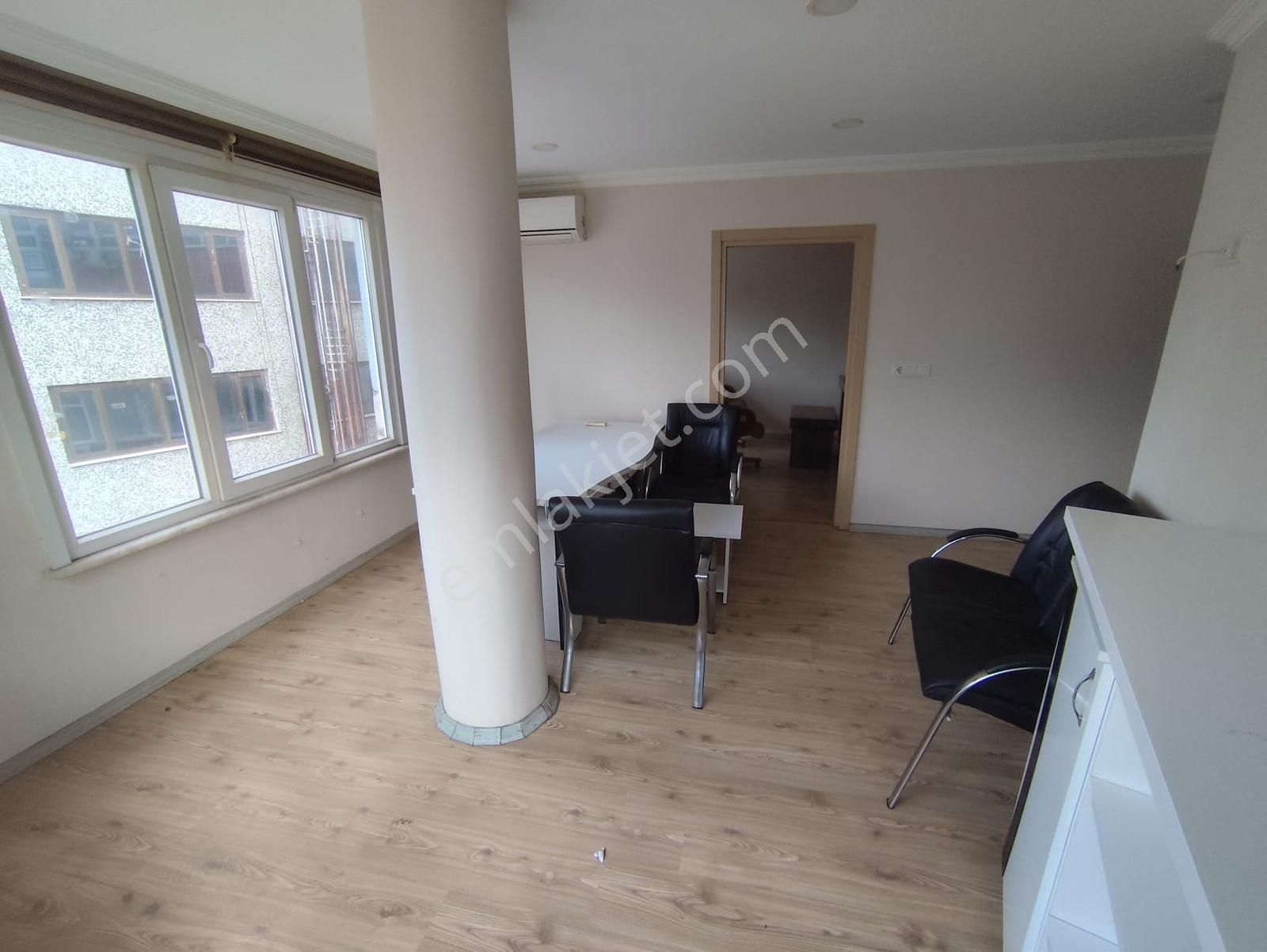 Azmir'den Belediye Karşısı Satılık 40 M2 Ofis For Sale Office - Görsel 22