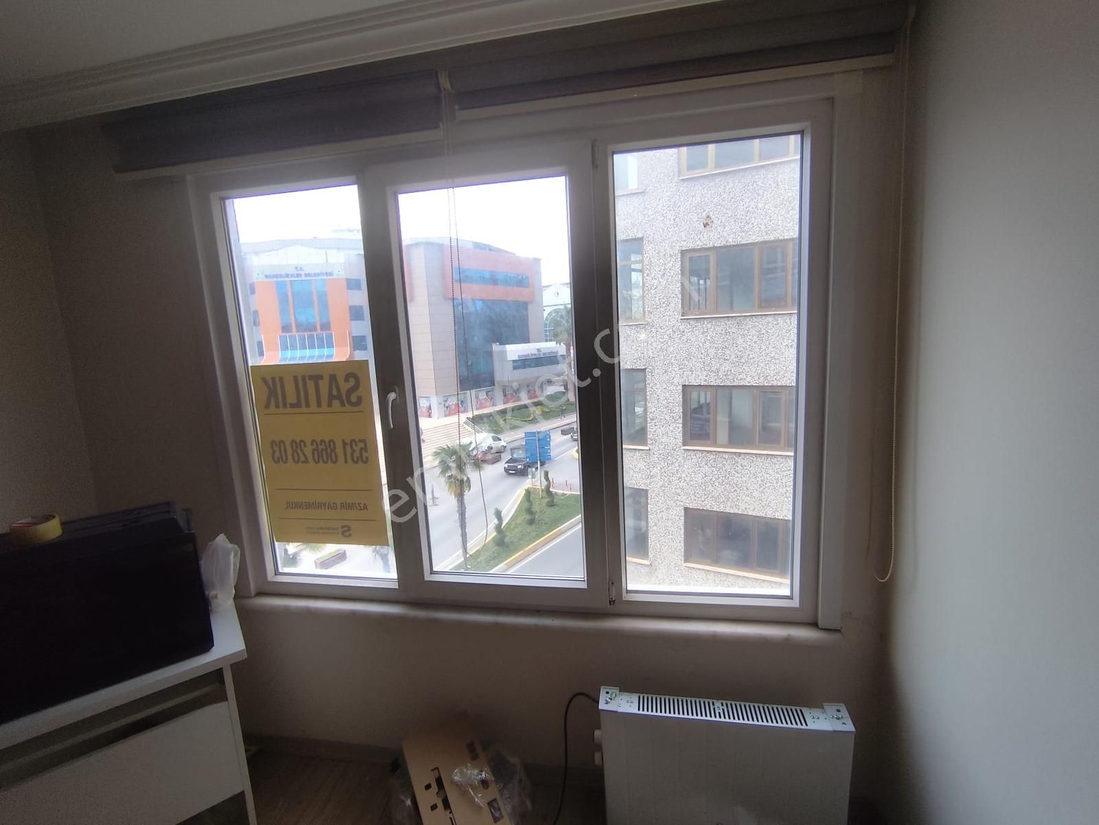 Azmir'den Belediye Karşısı Satılık 40 M2 Ofis For Sale Office - Görsel 11