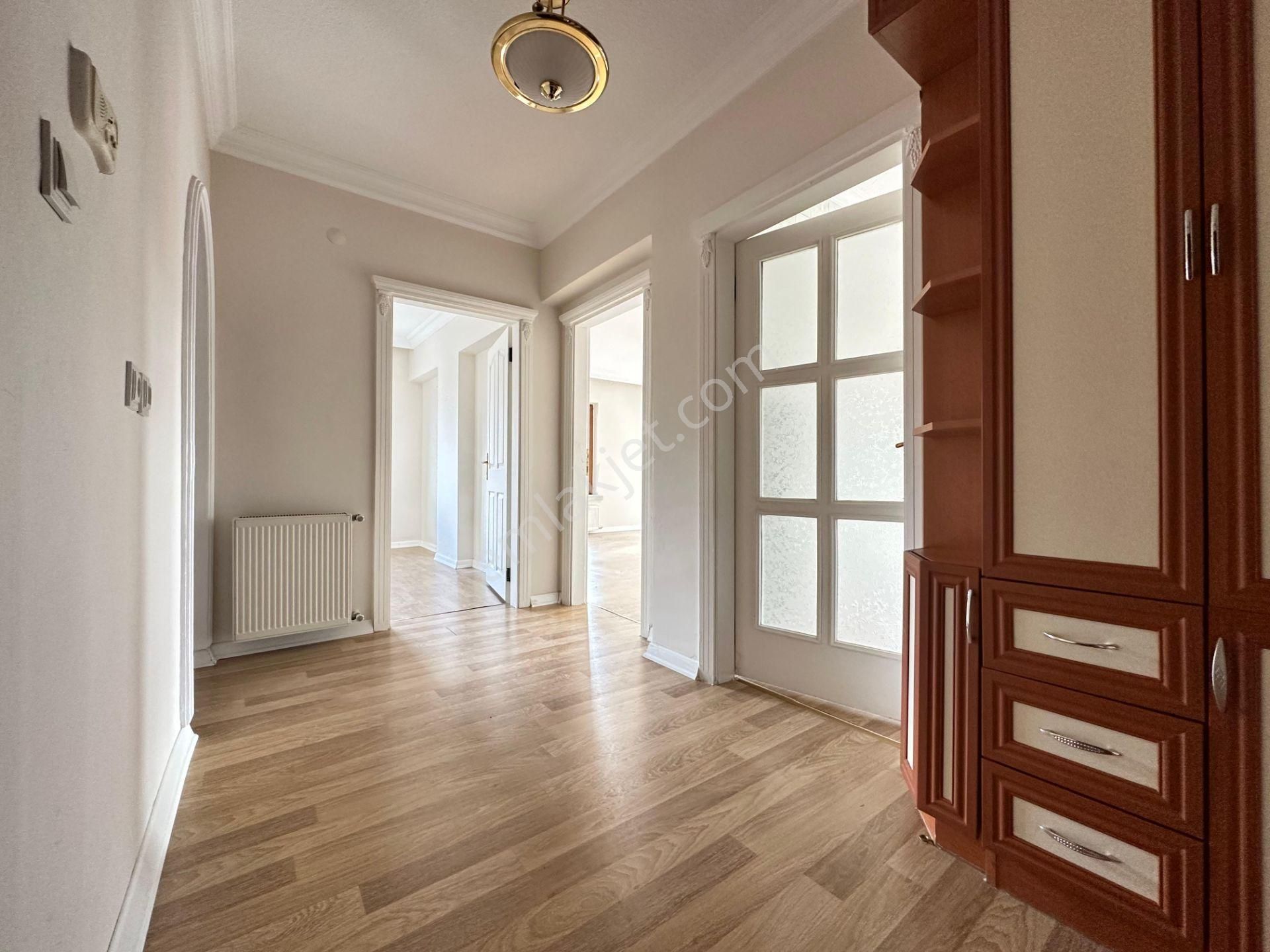 Pursaklar Mehmet Zengin Emlak'tan 2.kat 3+1 Köşebaşı Yapılı Masrafsız Daire - Görsel 24