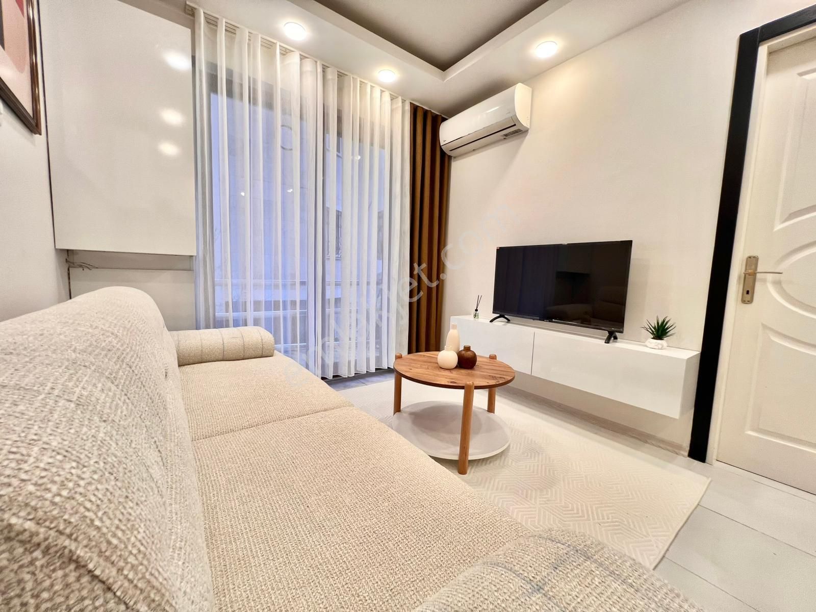 Arakat Sıfır Eşyalı Yatırımlık Merkezi Konumda 1+1 Satılık Apart - Görsel 12