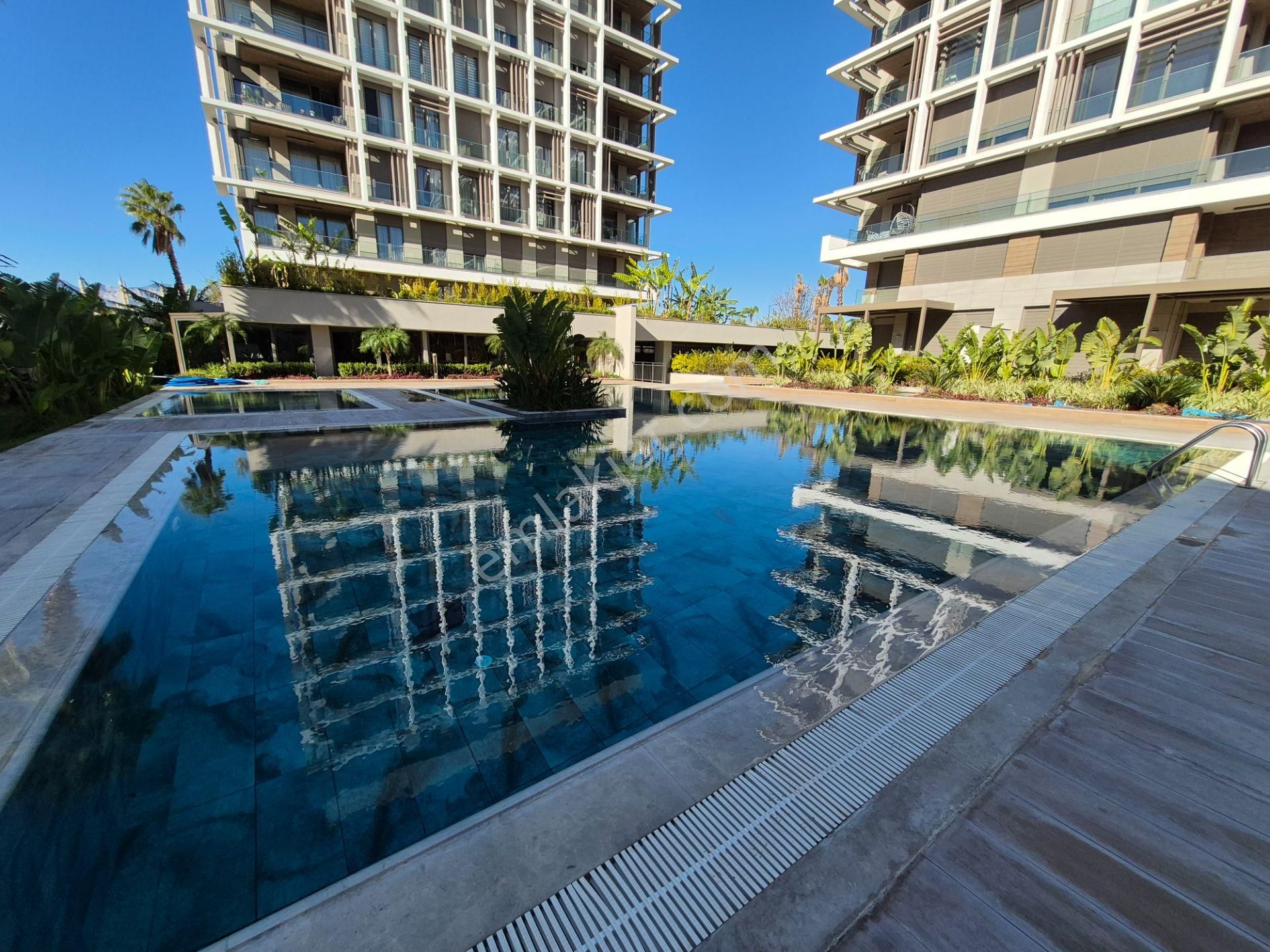 Konyaaltı Pınarbaşı Mah 3+1 Sıfır Açık Kapalı Havuzlu Satılık Daire