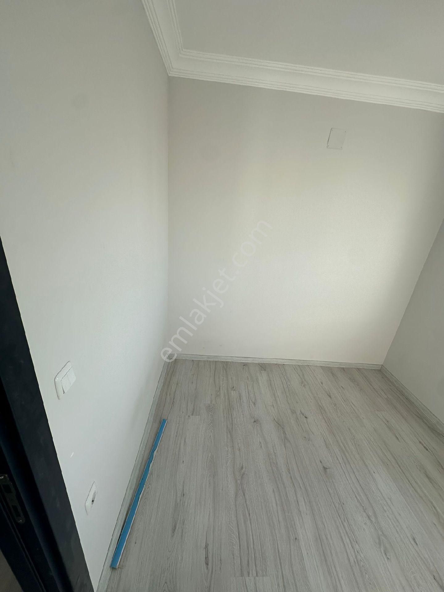 Gültepe Mahallesinde Site İçerisinde 2+1 Geniş Kiralık Daire - Görsel 17