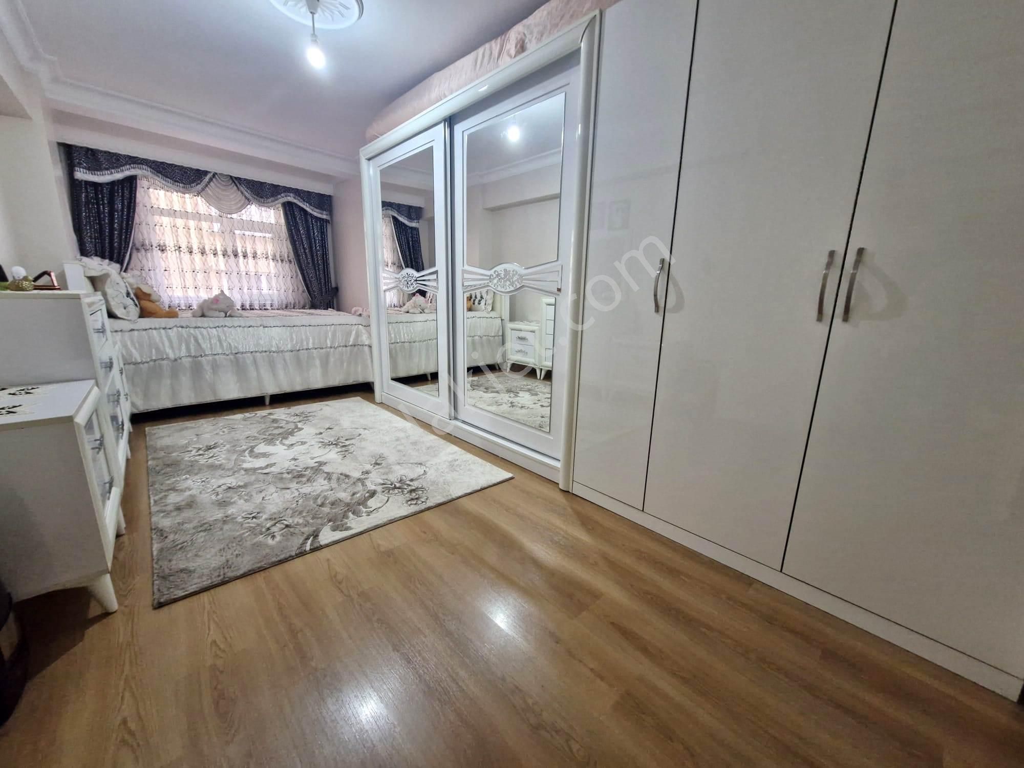 Çakmak Durağı Yakını Satılık Ara Kat 3+1 Ultra Geniş Daire - Görsel 4