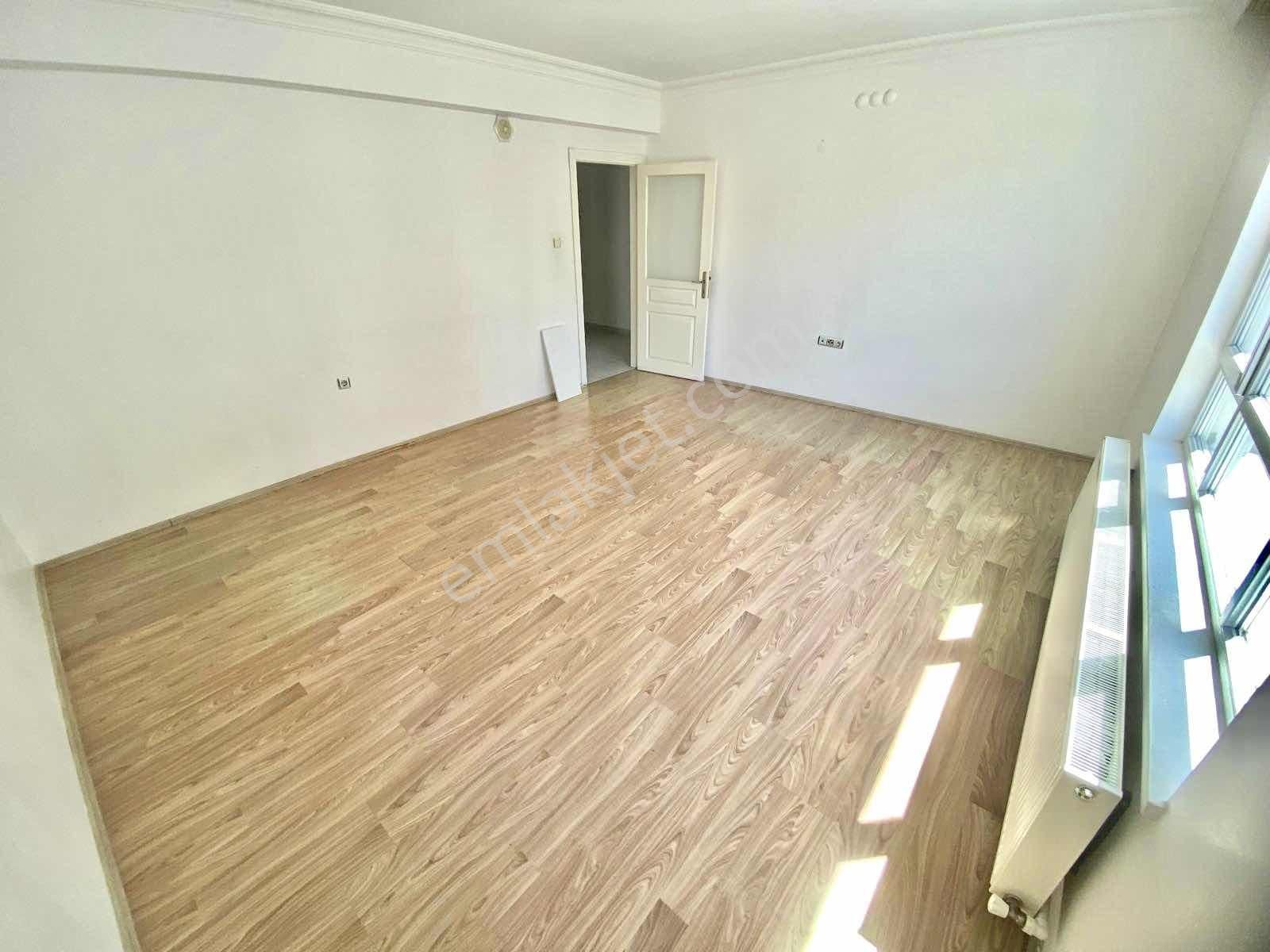 Avantaj'dan Yeşilbayır'da Katta 3+1 Çift Balkonlu Geniş Daire.. - Görsel 4