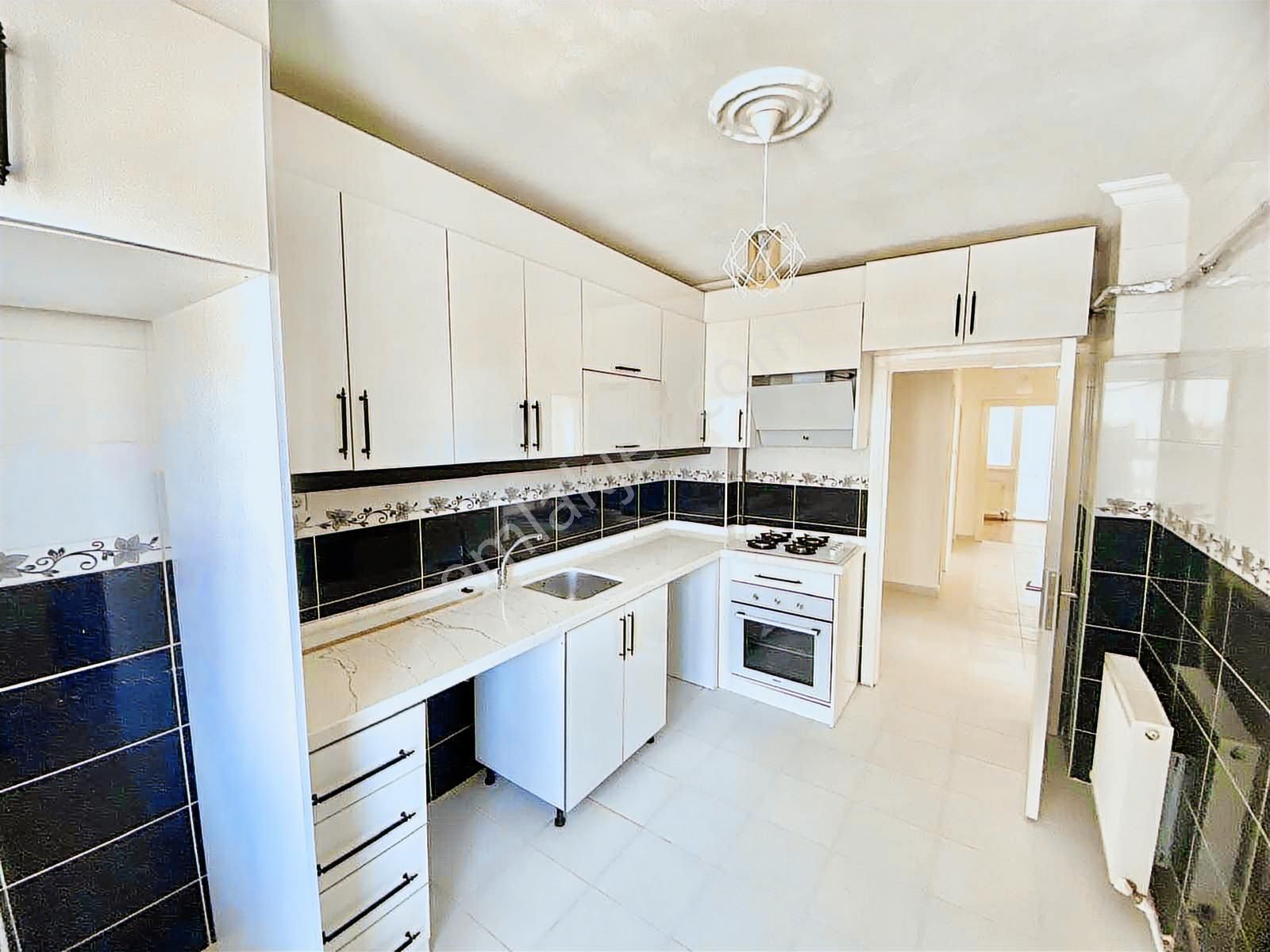 Avantaj'dan Yeşilbayır'da Katta 3+1 Çift Balkonlu Geniş Daire.. - Görsel 6