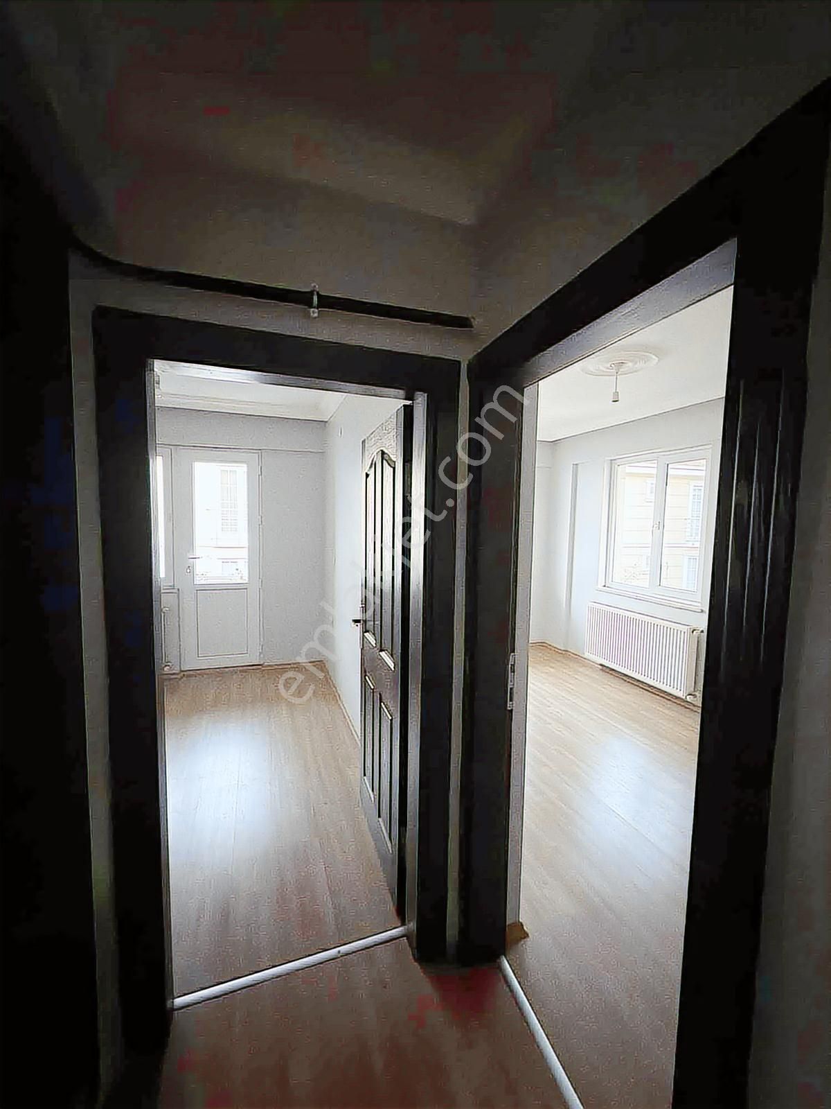 Serdivan'da 2+1 Temiz Kiralık Daire - Görsel 9