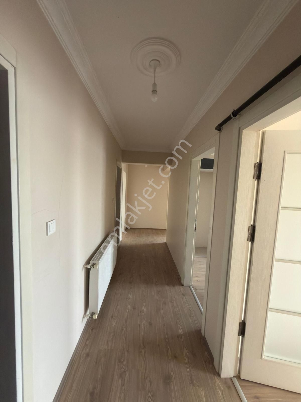 Ferizli Merkez'de Cadde Üstü Satılık Daire - Görsel 4