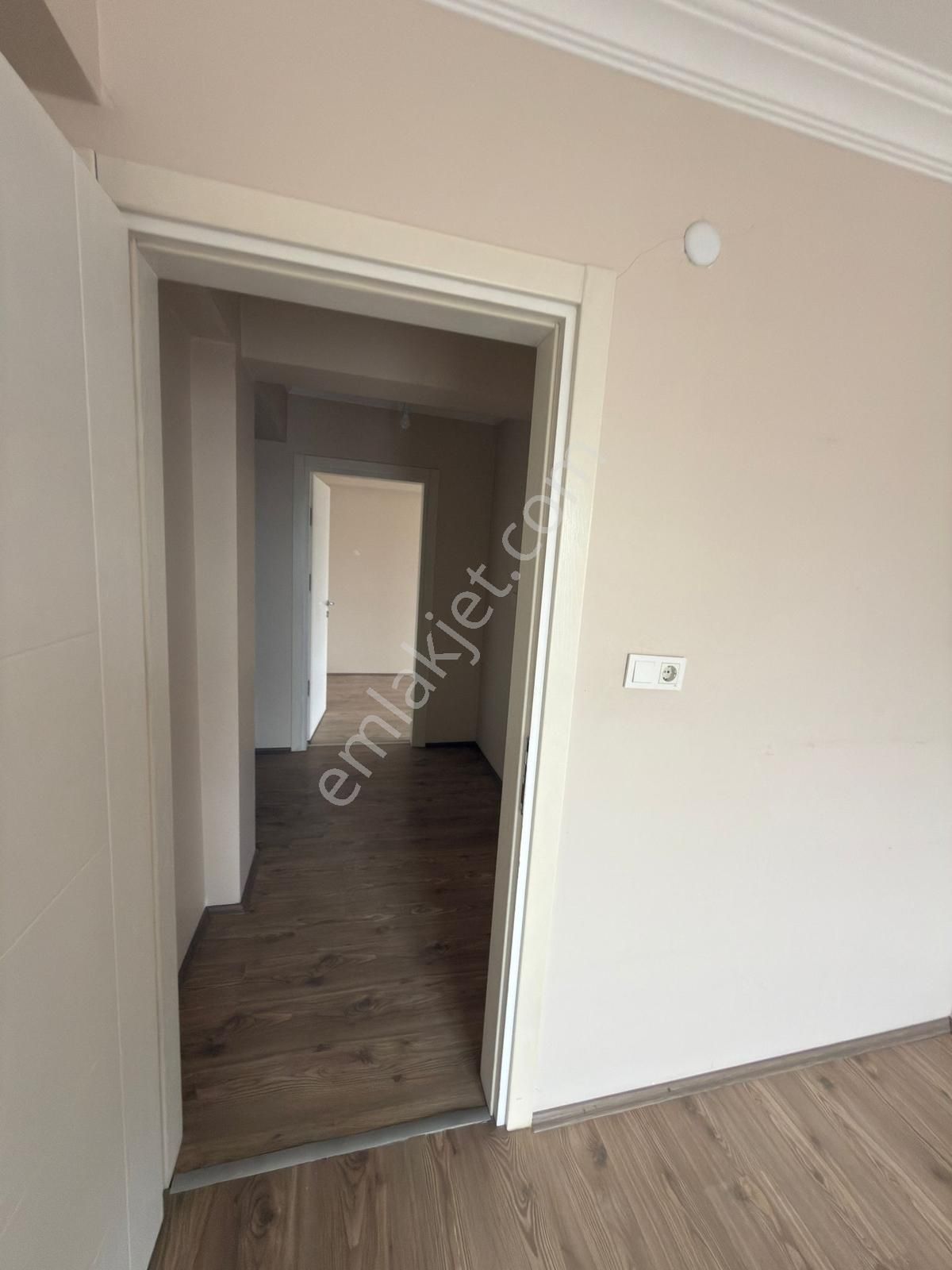 Ferizli Merkez'de Cadde Üstü Satılık Daire - Görsel 15