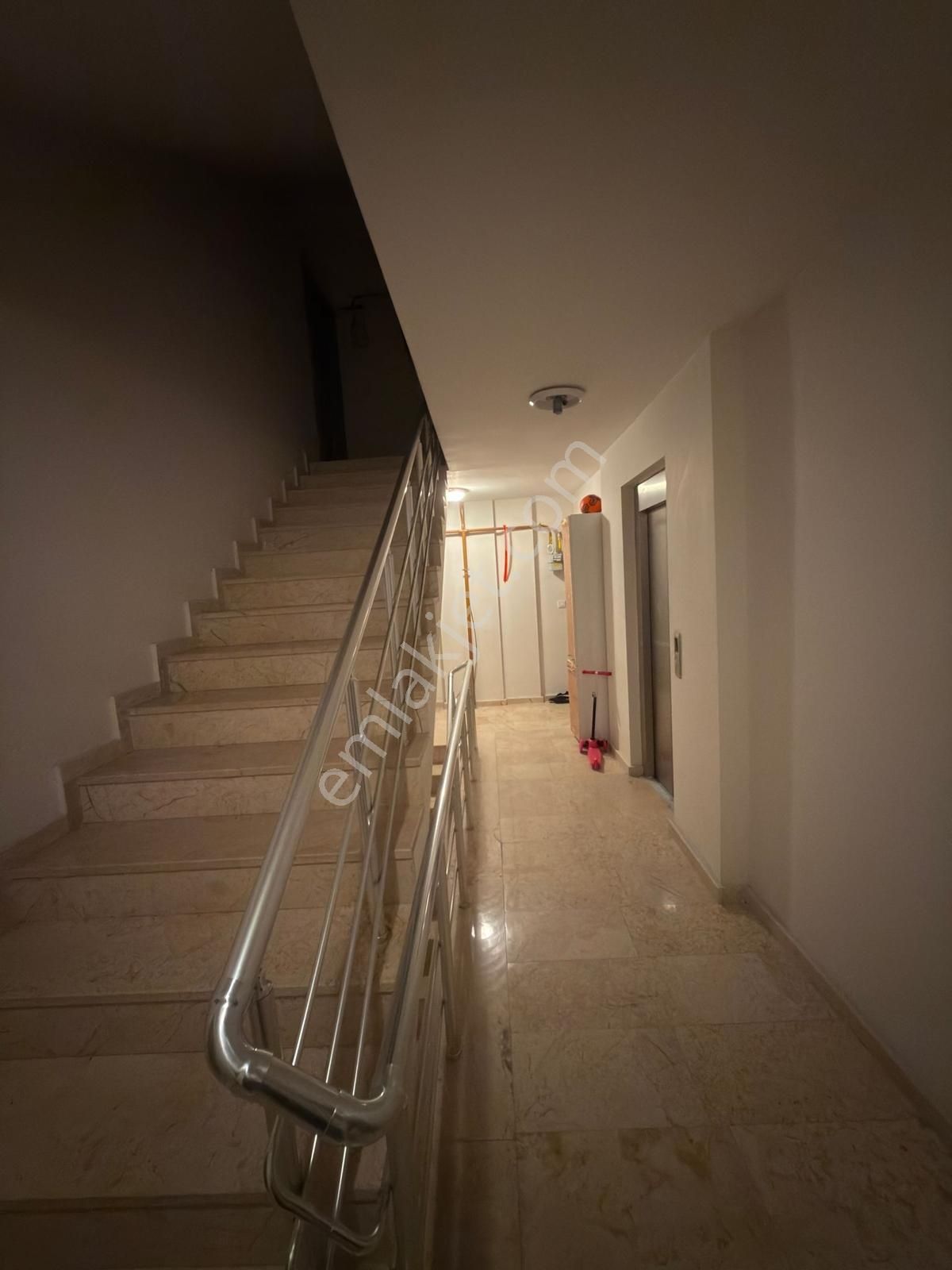 Ferizli Merkez'de Cadde Üstü Satılık Daire - Görsel 12