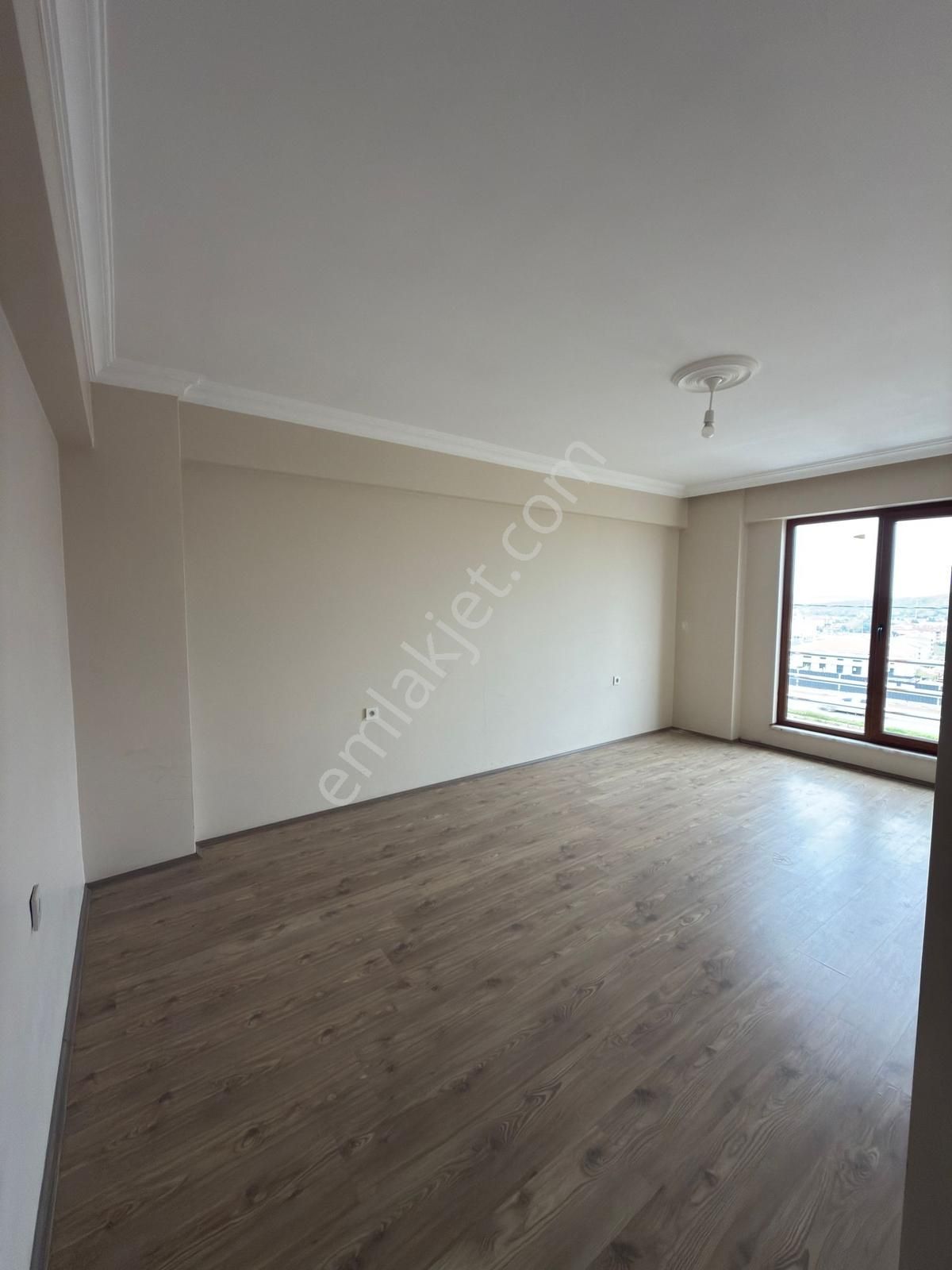 Ferizli Merkez'de Cadde Üstü Satılık Daire - Görsel 13