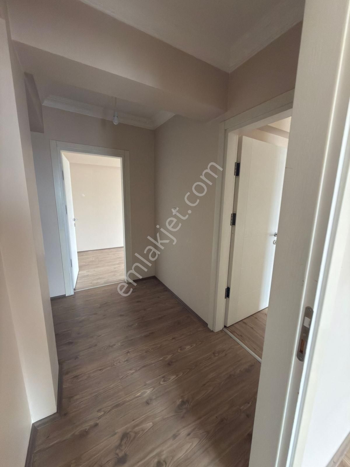 Ferizli Merkez'de Cadde Üstü Satılık Daire - Görsel 10