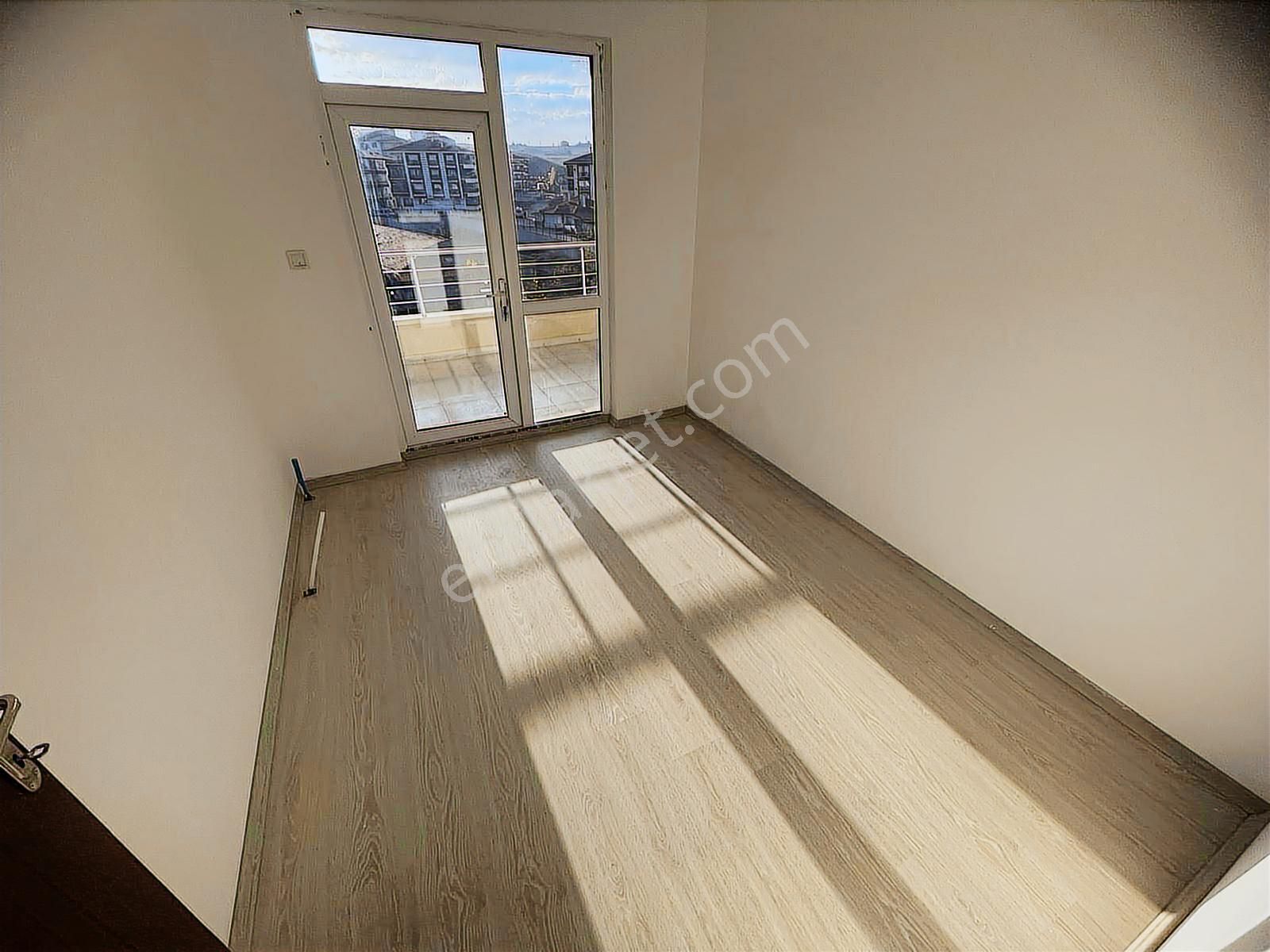 Yuvam'dan Teras Balkonlu Sıfır 3+1 Cadde Üzeri Manzaralı Daire!! - Görsel 26