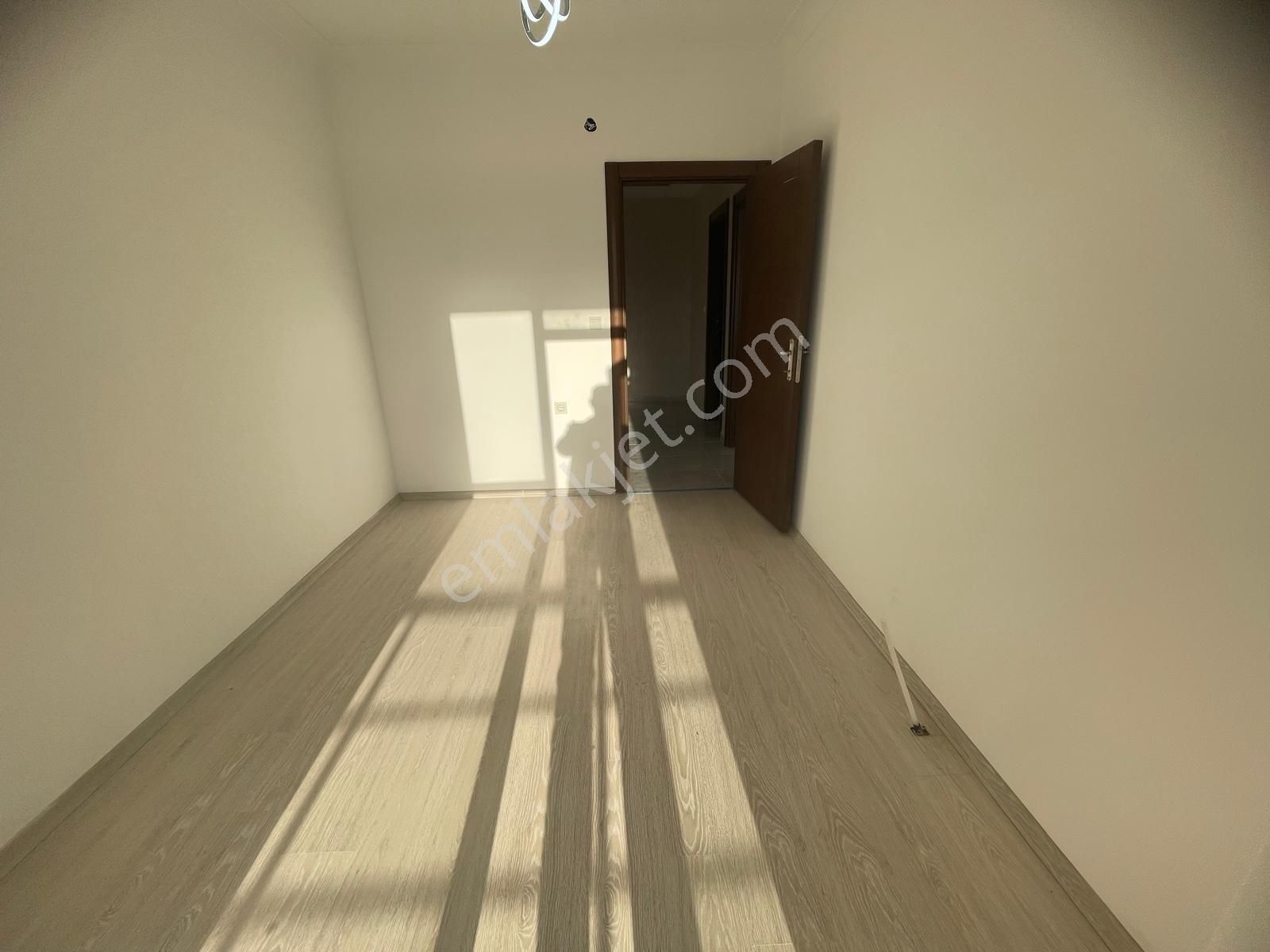 Yuvam'dan Teras Balkonlu Sıfır 3+1 Cadde Üzeri Manzaralı Daire!! - Görsel 29