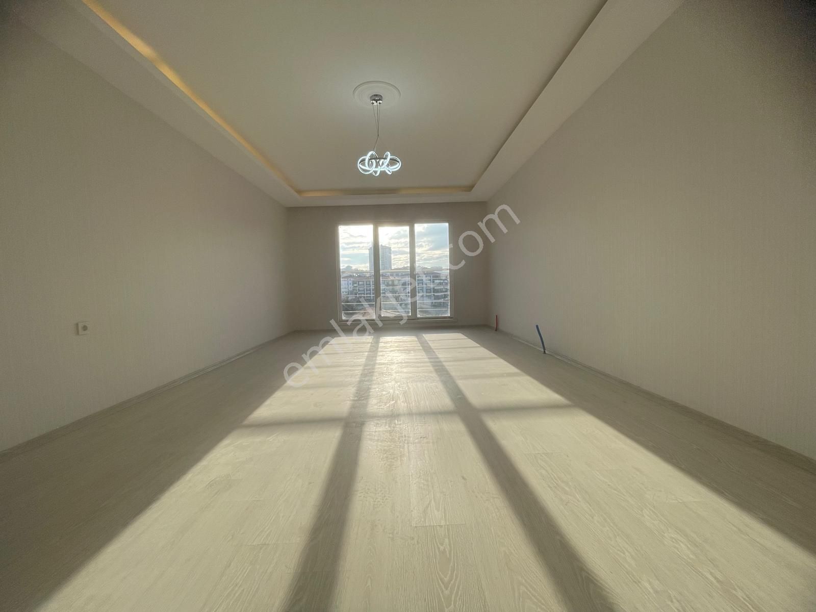 Yuvam'dan Teras Balkonlu Sıfır 3+1 Cadde Üzeri Manzaralı Daire!! - Görsel 14