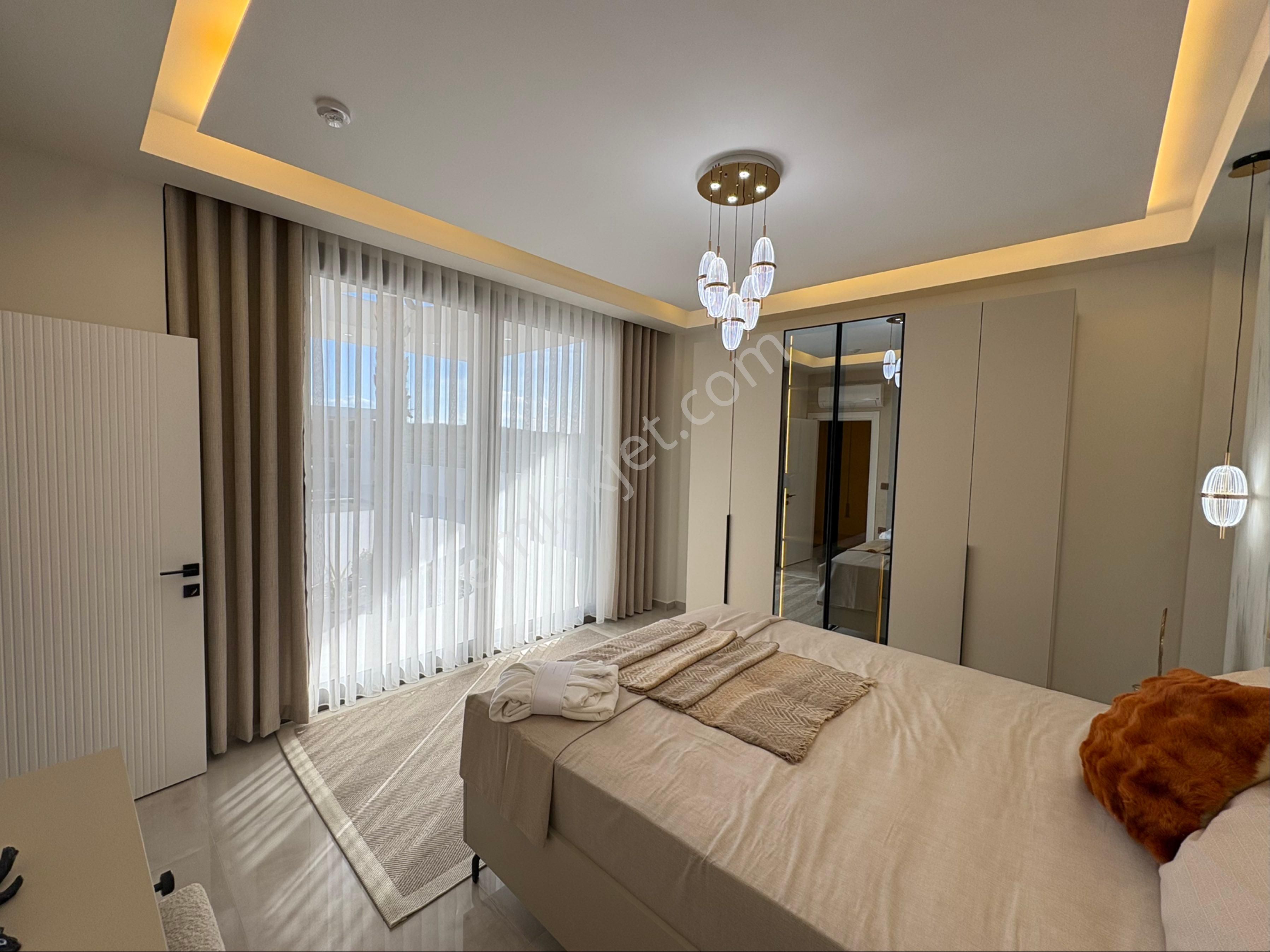 Didim Efeler’de 500 M2 Arsa İçerisin De Full Eşyalı, Havuzlu, Saunalı, Akıllı Sistemli Lüks Villa - Görsel 22