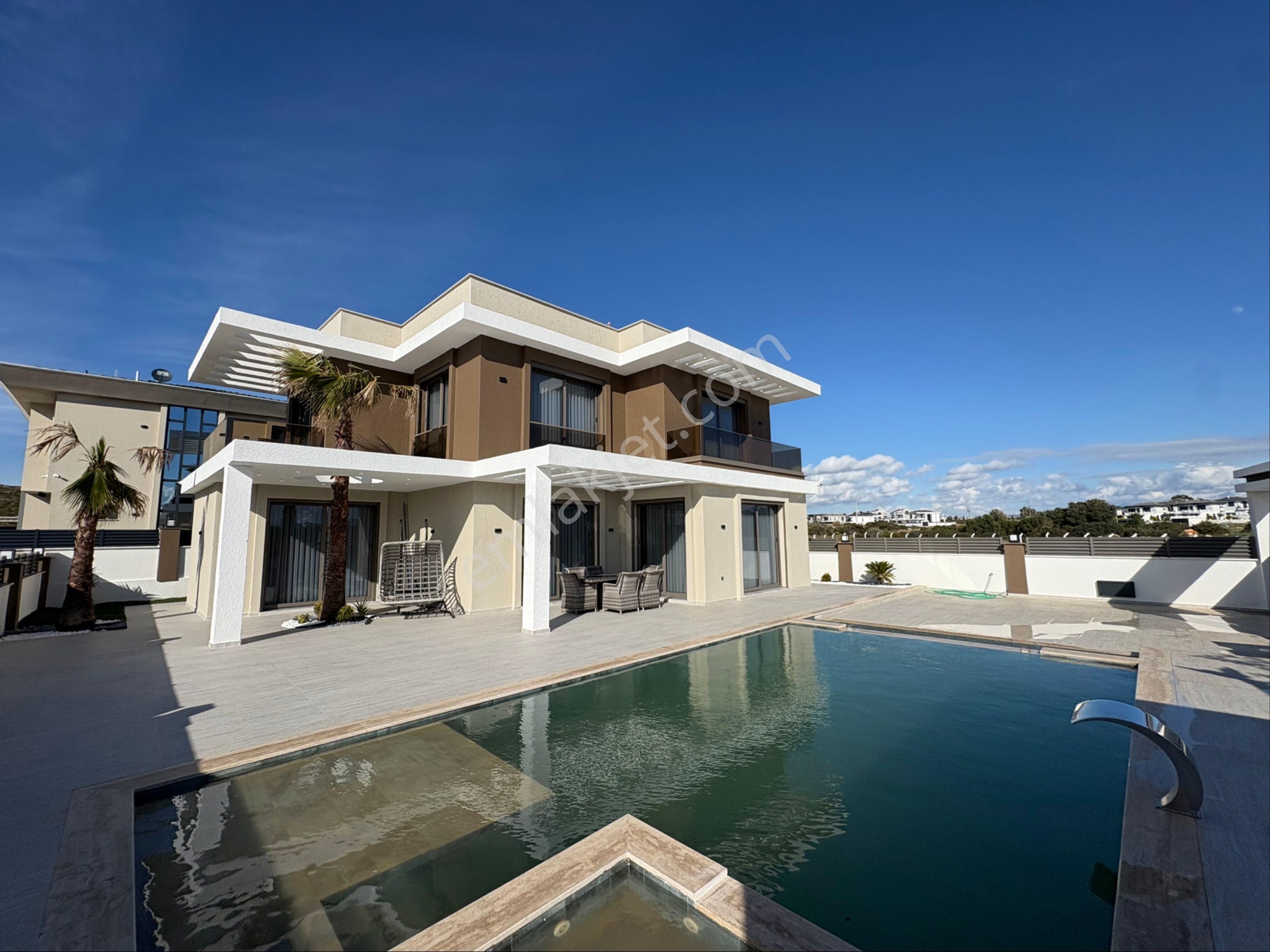 Didim Efeler’de 500 M2 Arsa İçerisin De Full Eşyalı, Havuzlu, Saunalı, Akıllı Sistemli Lüks Villa - Görsel 5