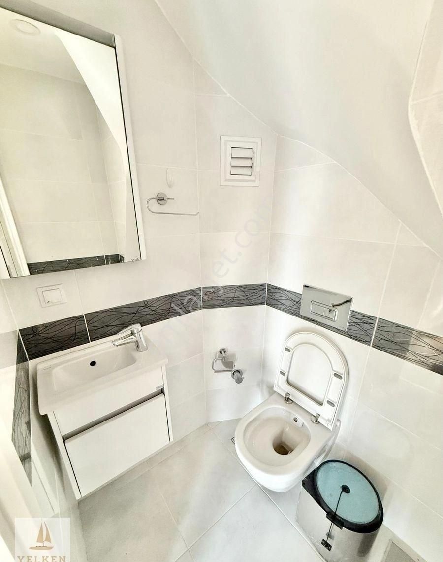 Caddebostan Sahil'de Ebeveyn Banyolu Özel Tasarım Dubleks - Görsel 5