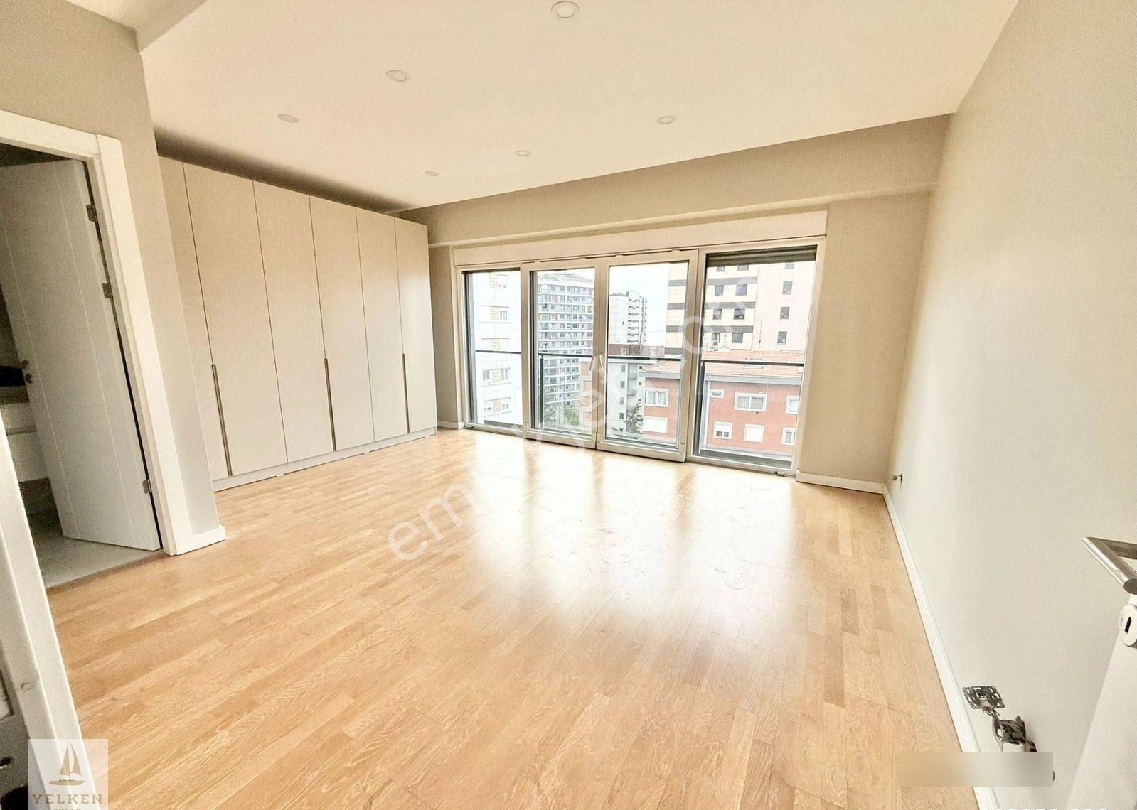 Caddebostan Sahil'de Ebeveyn Banyolu Özel Tasarım Dubleks - Görsel 18