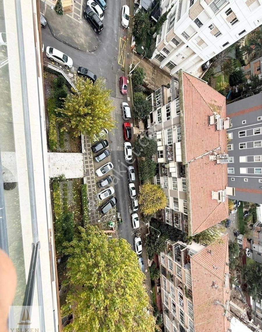 Caddebostan Sahil'de Ebeveyn Banyolu Özel Tasarım Dubleks - Görsel 3