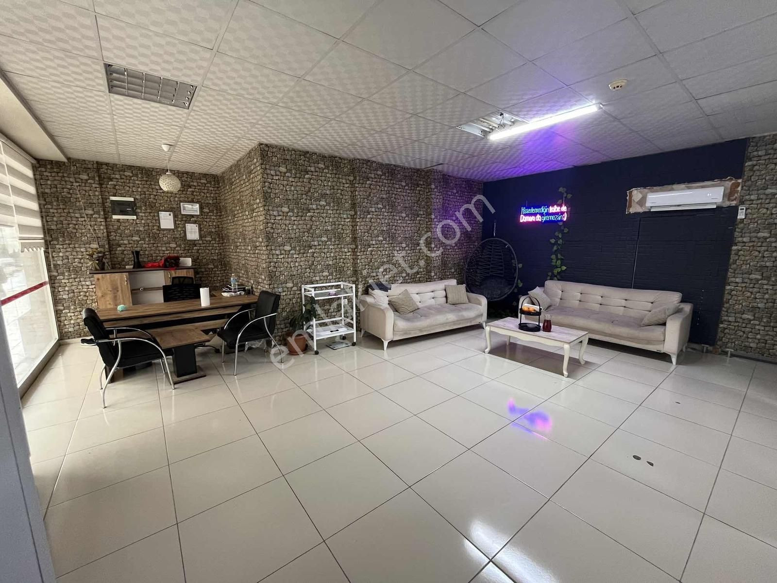 Tapu Caddeside Fırsat Dükkan