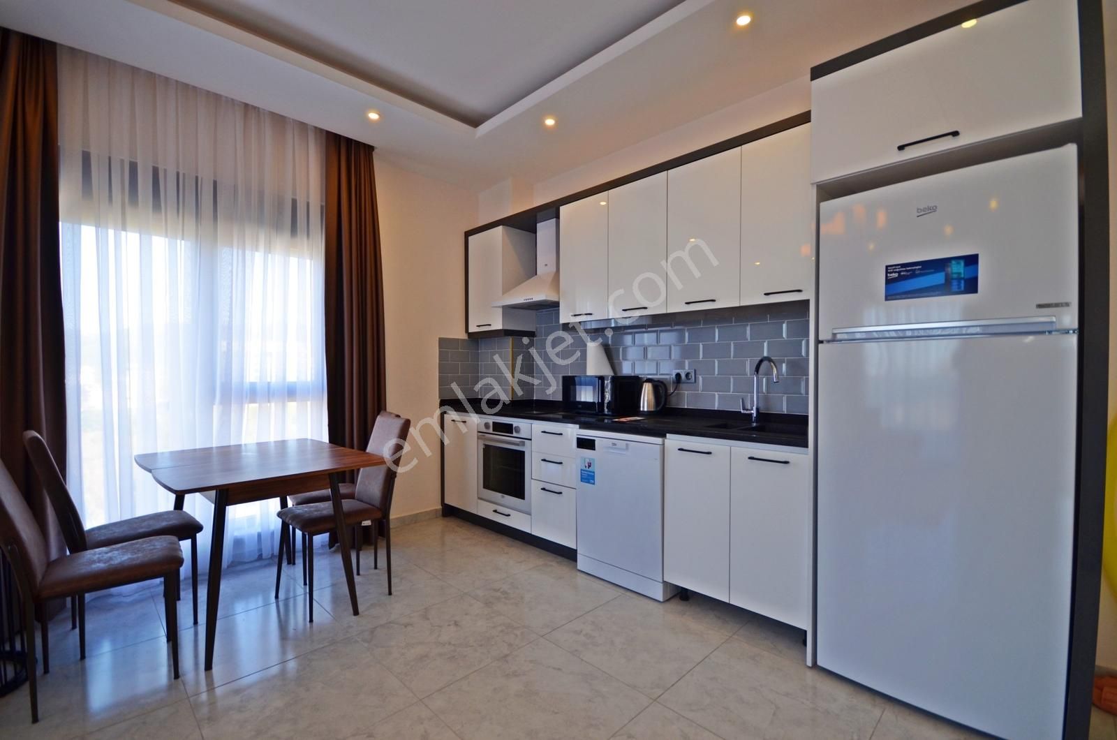 Alanya Avsallar'da 1+1 Full Eşyalı Deniz Manzaralı Aktiviteli - Görsel 2