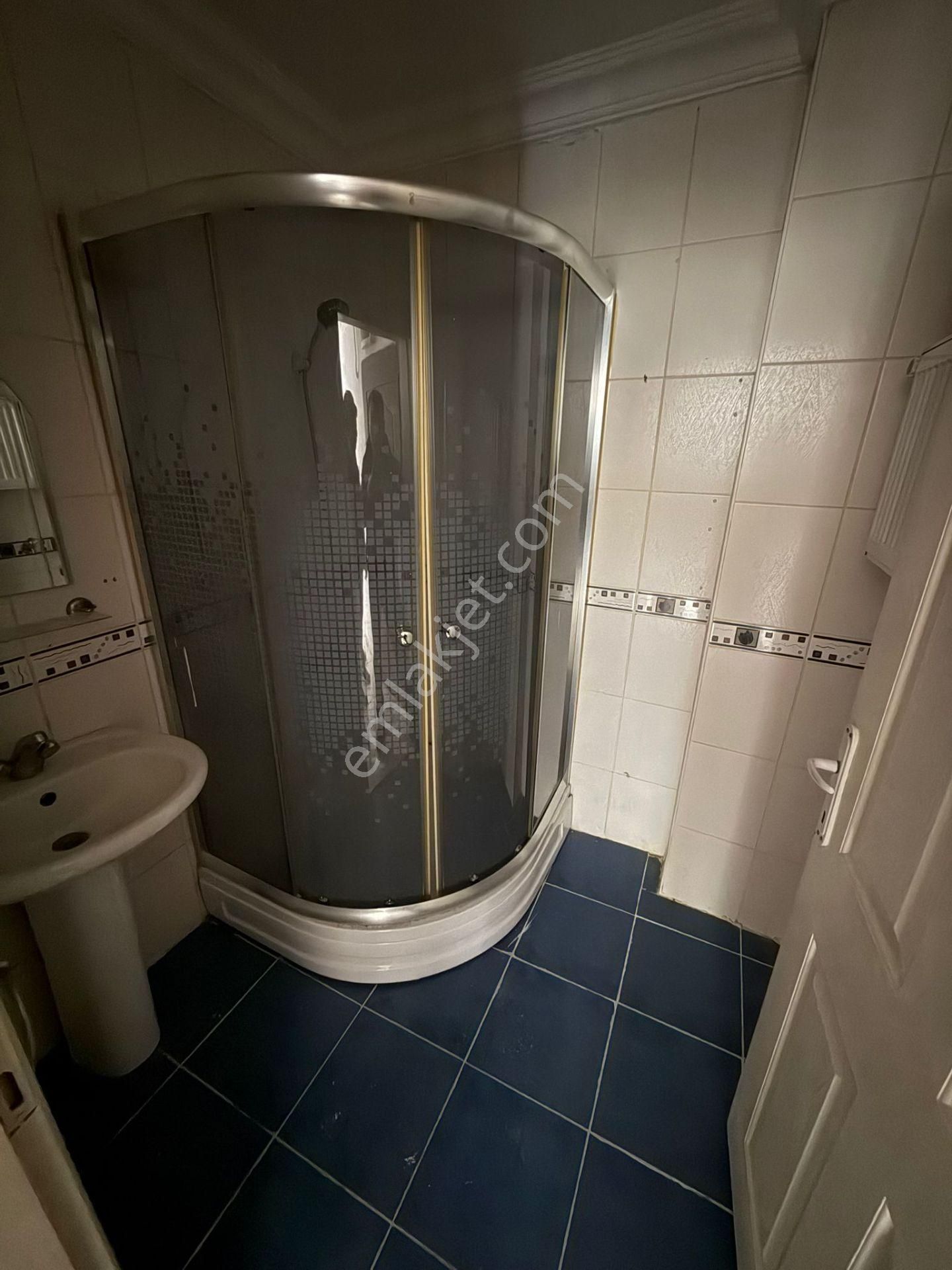 Bilgen Vatan'dan Bağlarbaşı'nda 1. Kat Ön Cephe 2 Balkonlu Geniş 2+1 Satılık Masrafsız Yeni Boyalı - Görsel 23