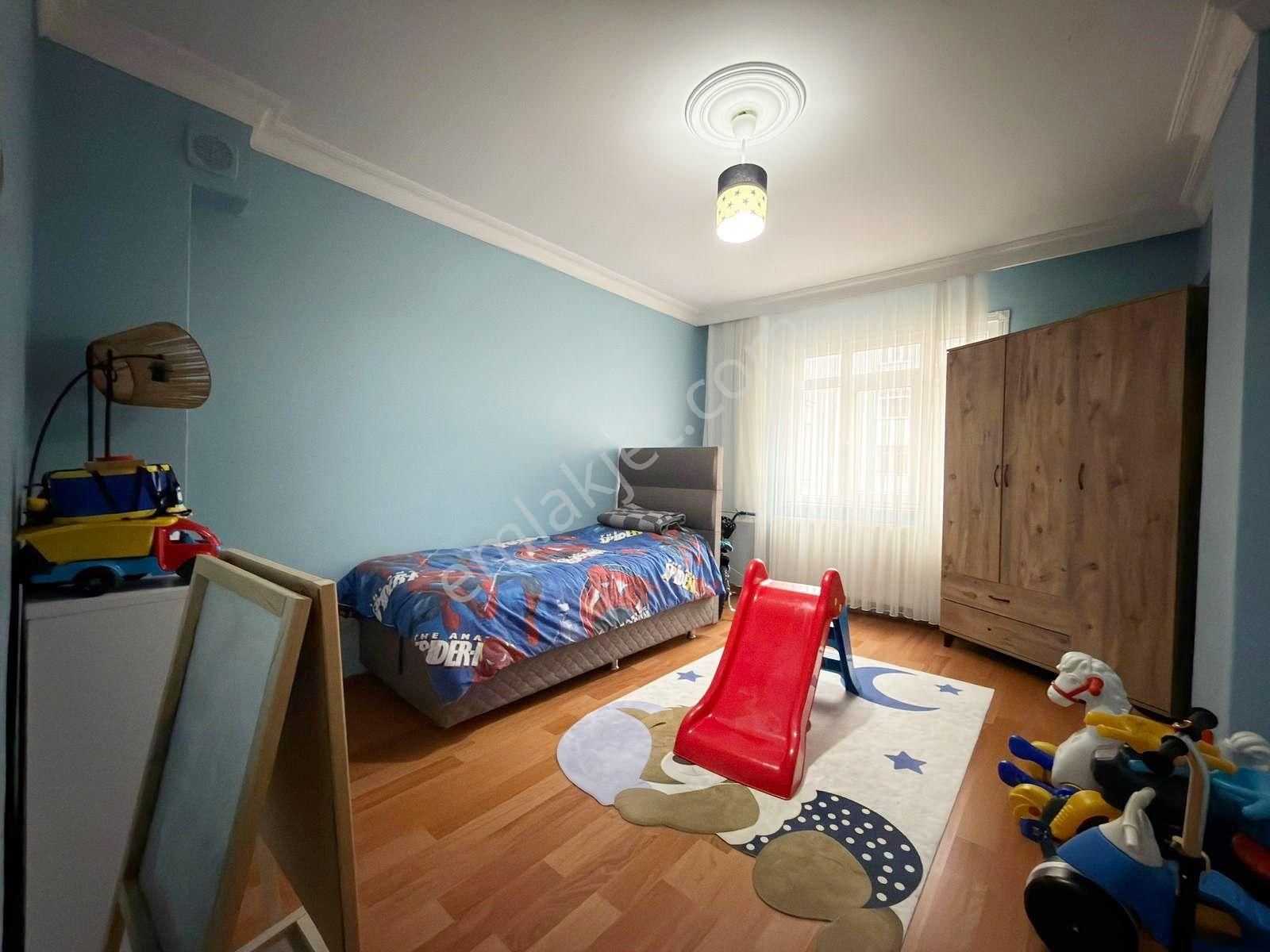 Salih Emlak 'tan 28 Yıllık Geniş 2+1 Masrafsız 2.kat Daire - Görsel 7