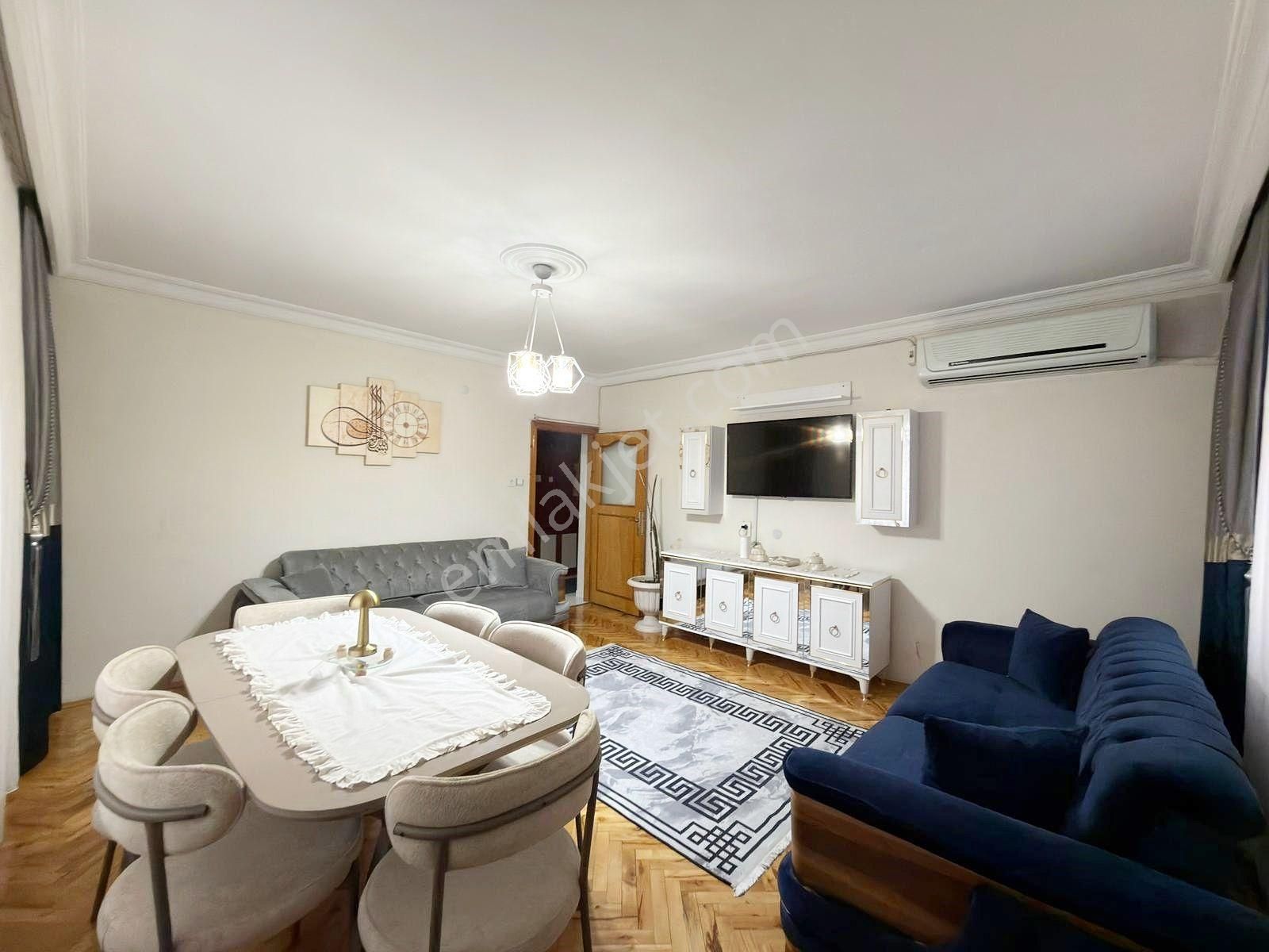 Salih Emlak 'tan 28 Yıllık Geniş 2+1 Masrafsız 2.kat Daire - Görsel 2