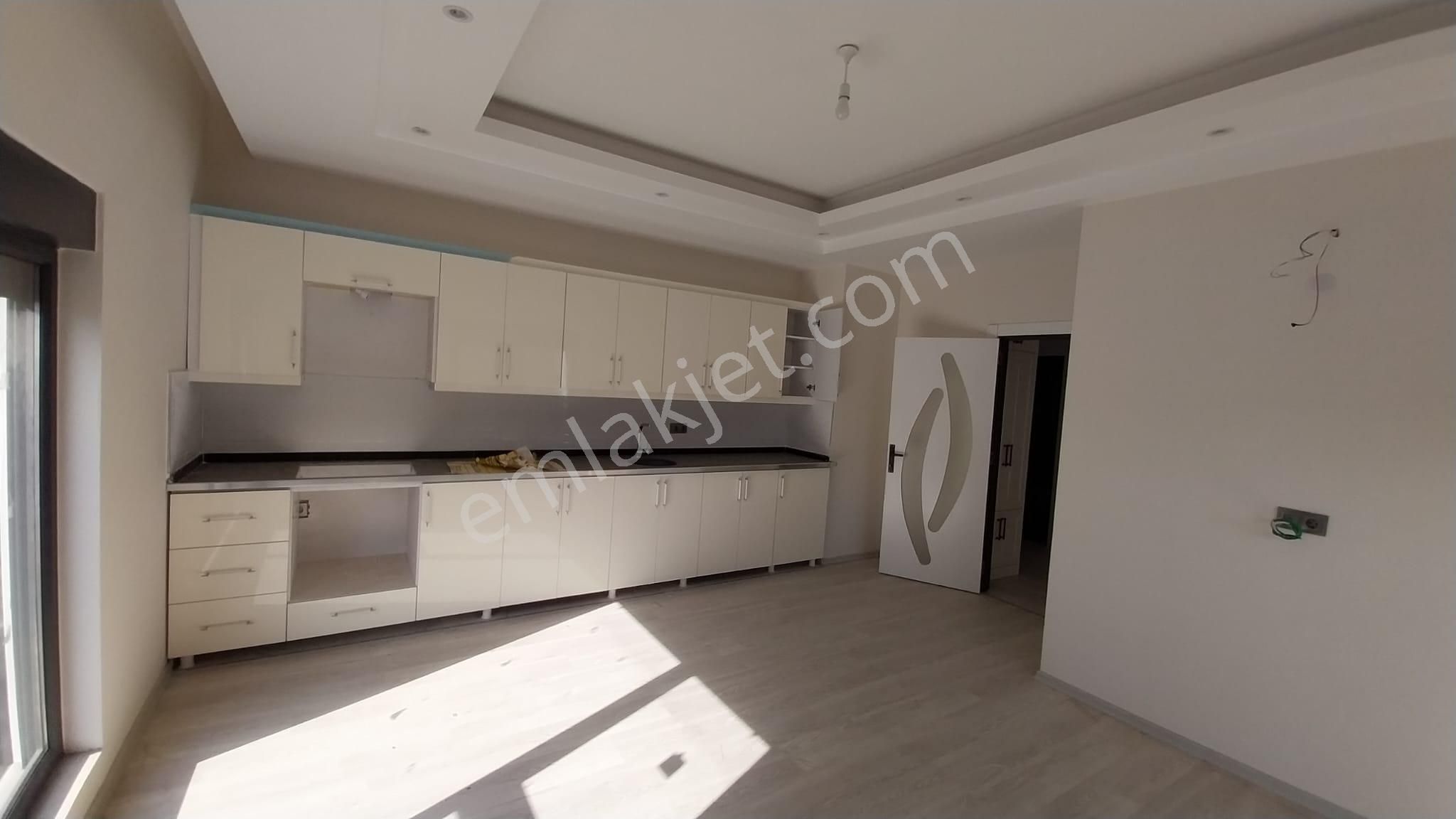 Yüzme Havuzlu Sıfır 2+1 Daire