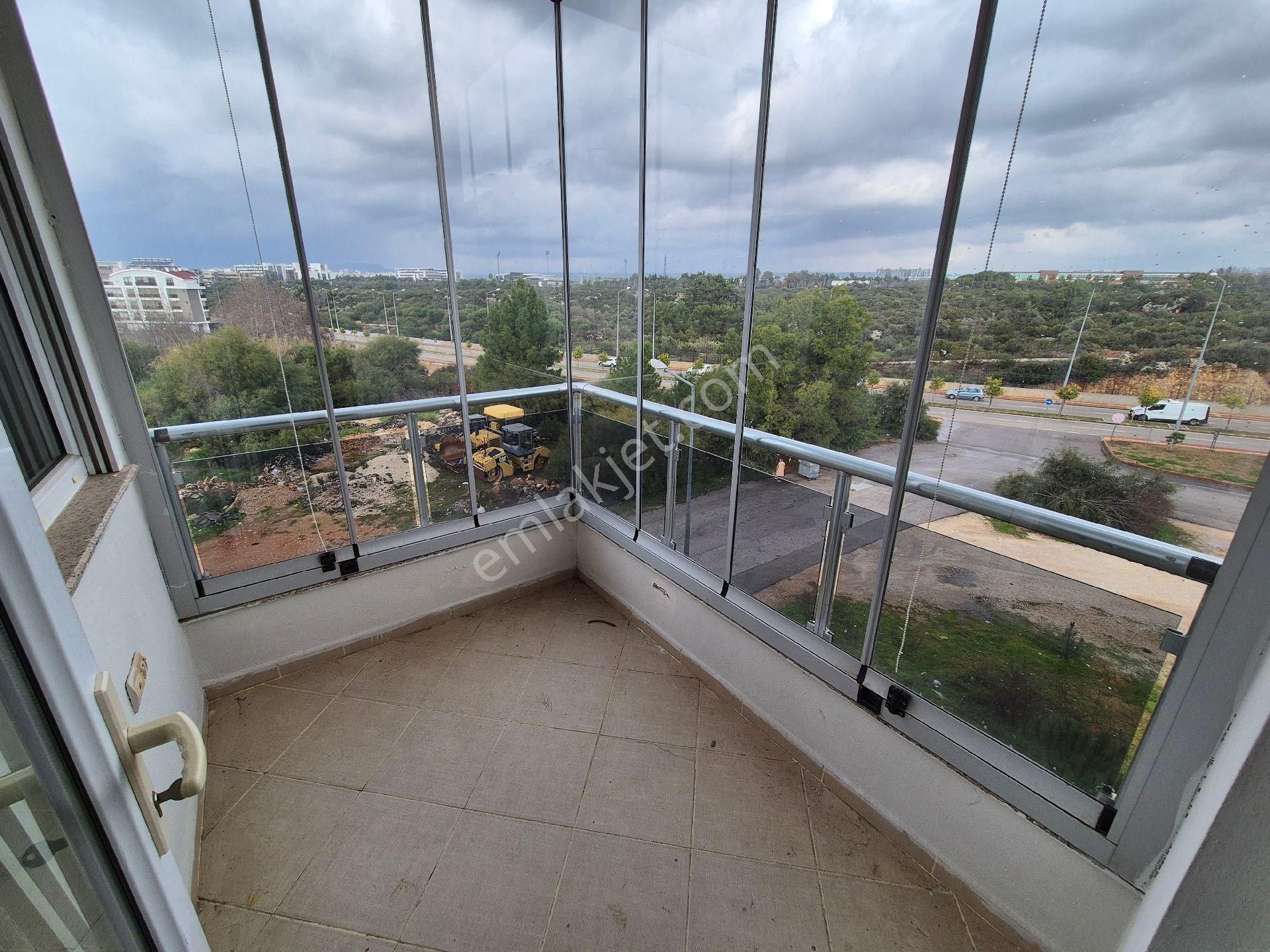 Konyaaltı Pınarbaşında Önü Açık Arakat 2+1 Daire - Görsel 9