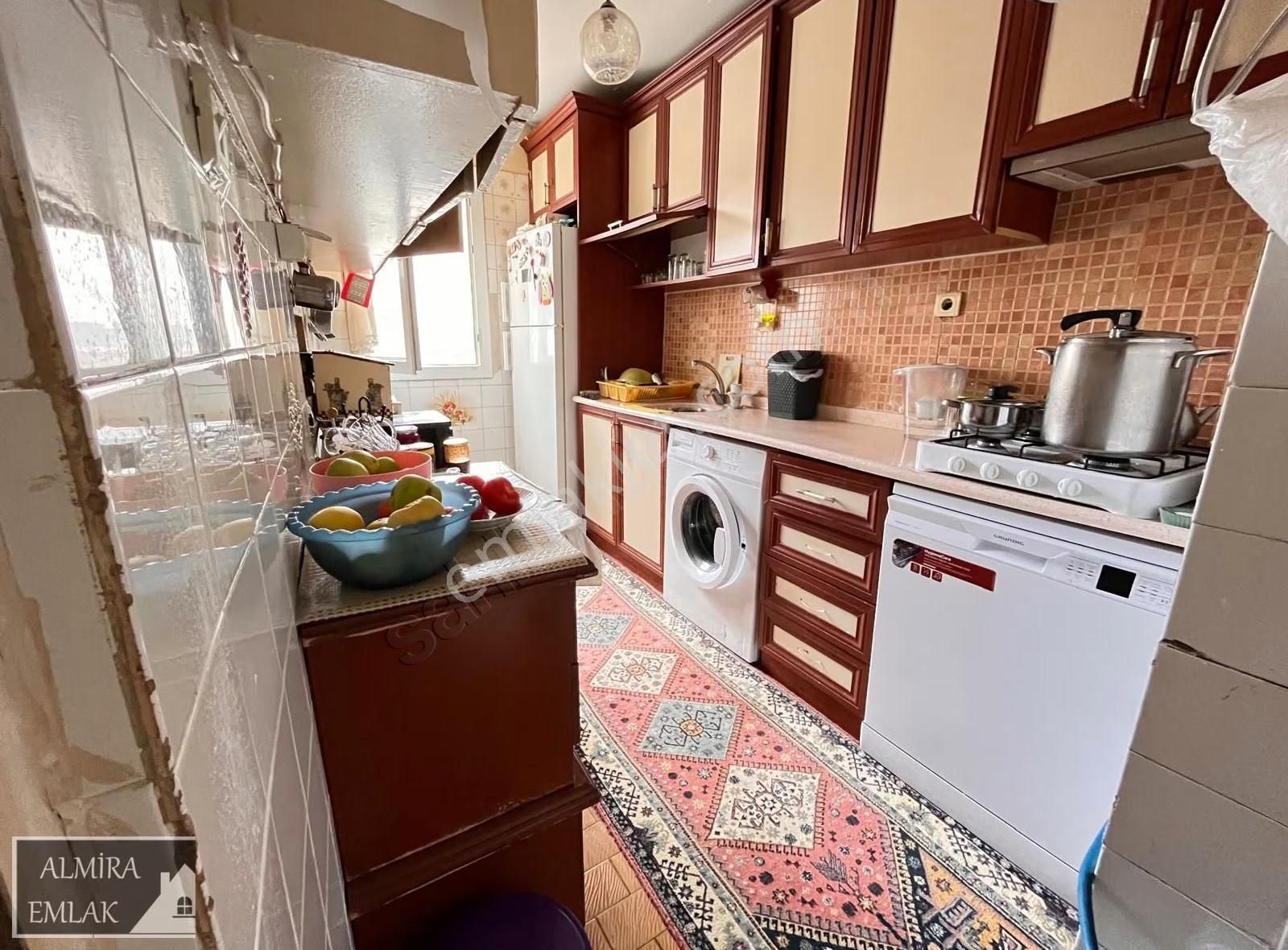 Tarihi Asansör Yanında 2+1 Çift Cephe Arakat Satılık Daire - Görsel 12