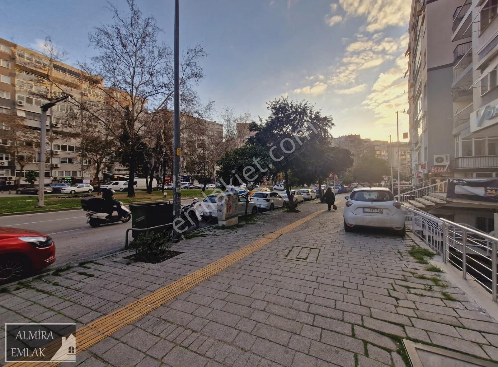 Göztepede İnönü Cad. Üzeri 3+1 Ara Kat Çift Cephe Çift Balkon - Görsel 18