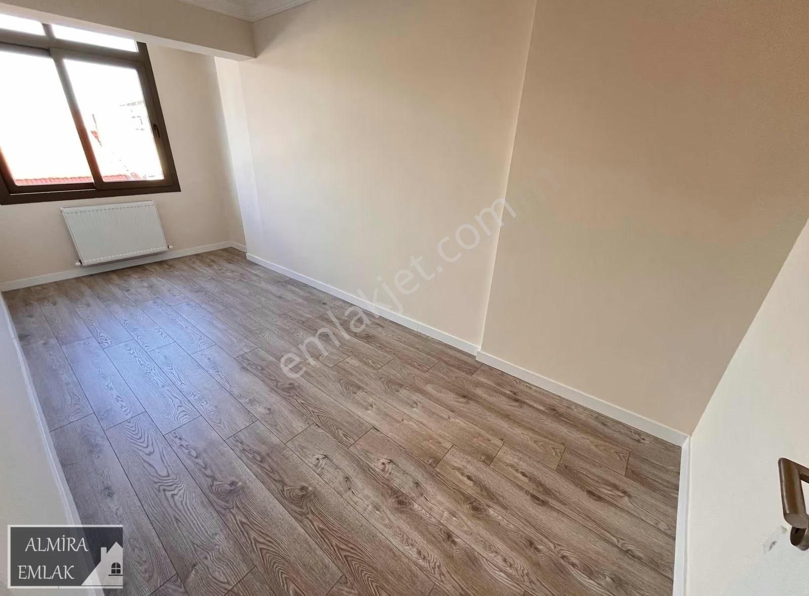 İnönü Cadde Bir Arka Sokağı 3+1 Ara Kat Lüks Dekorlu Otoparklı - Görsel 12