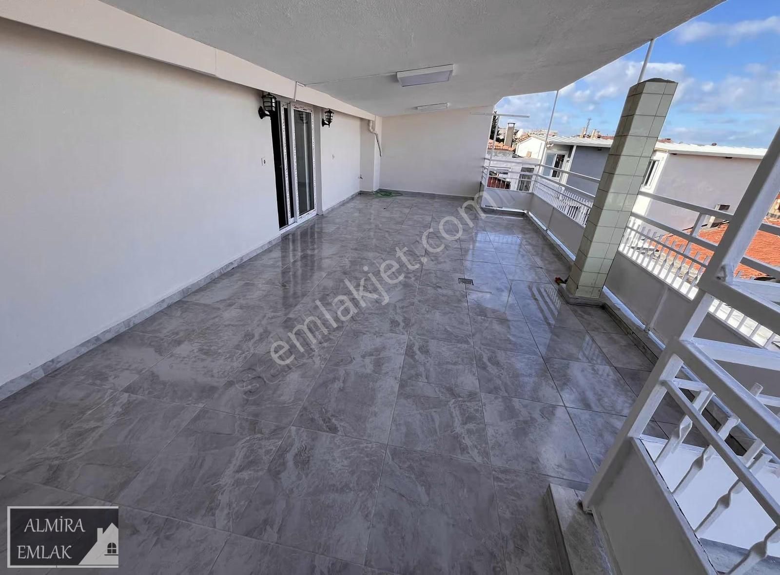 İnönü Cadde Bir Arka Sokağı 3+1 Ara Kat Lüks Dekorlu Otoparklı - Görsel 22